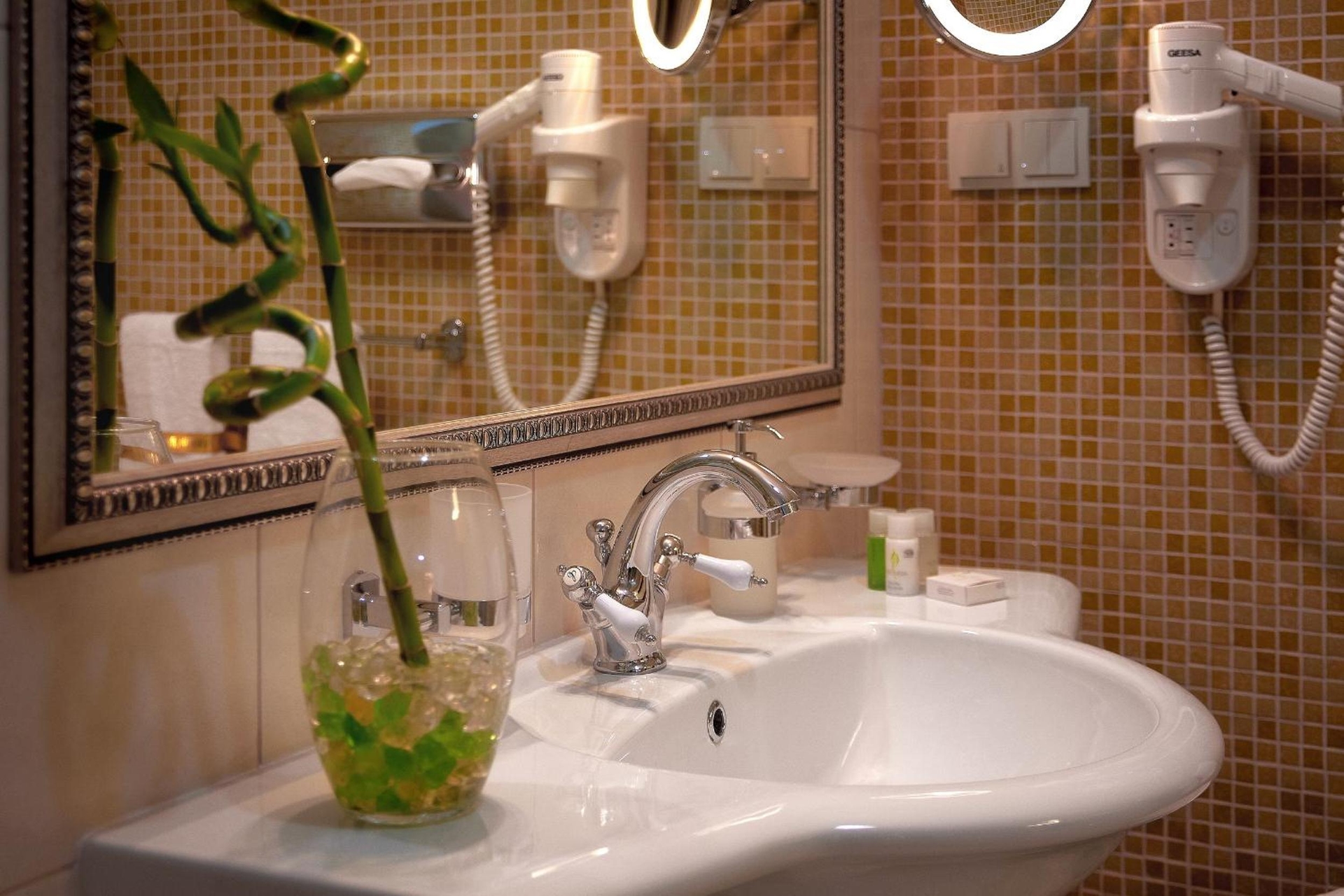 Foto de Savoy Hotel