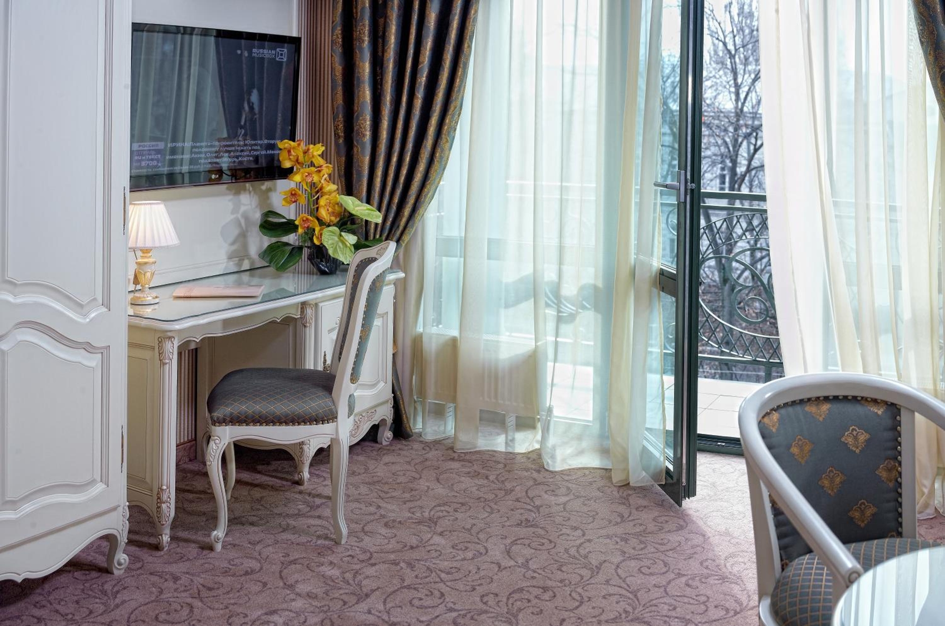 Foto de Savoy Hotel