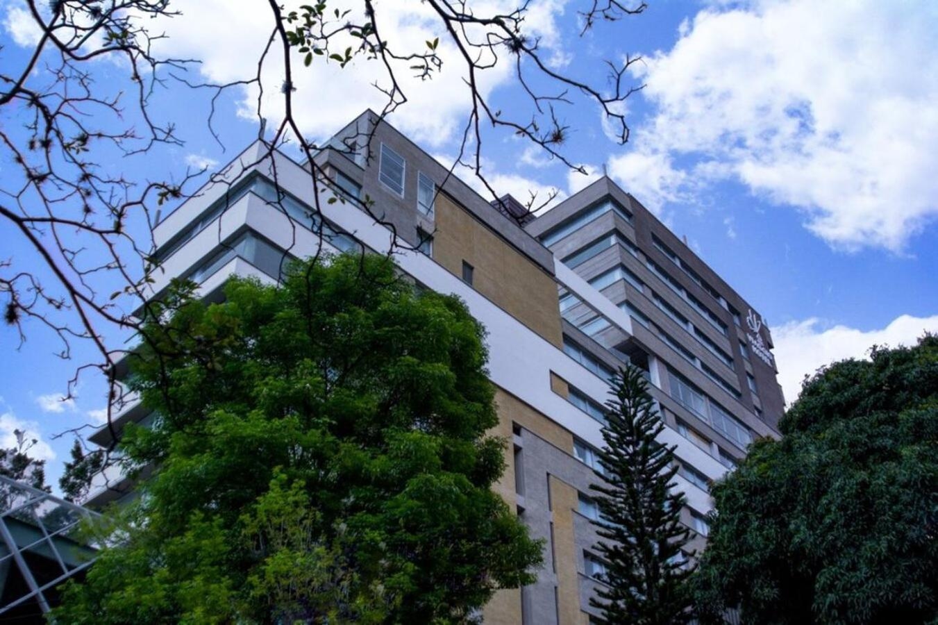 V Grand Hotel, a member of Radisson Individuals, Poblado