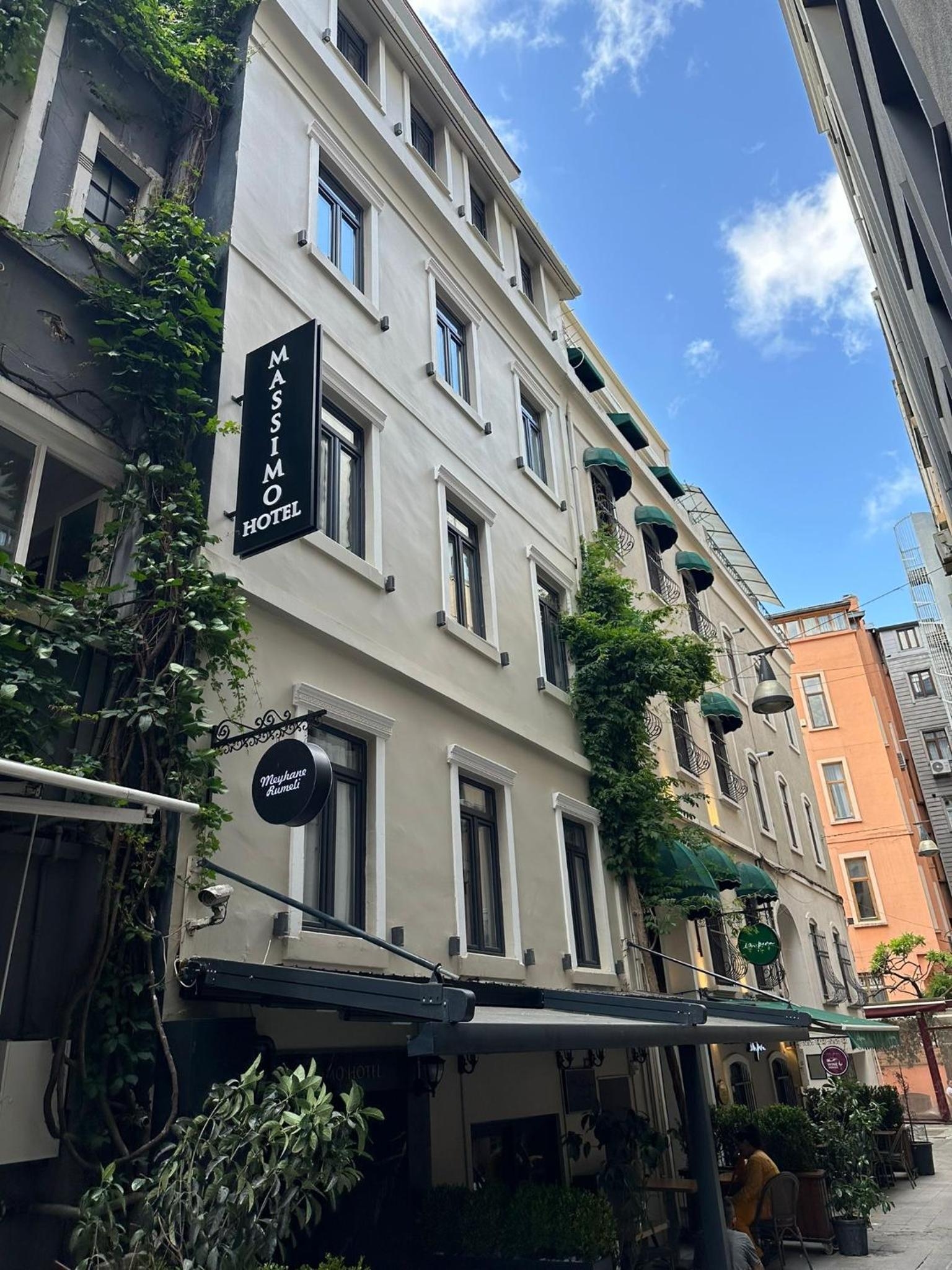 Massimo Hotel
