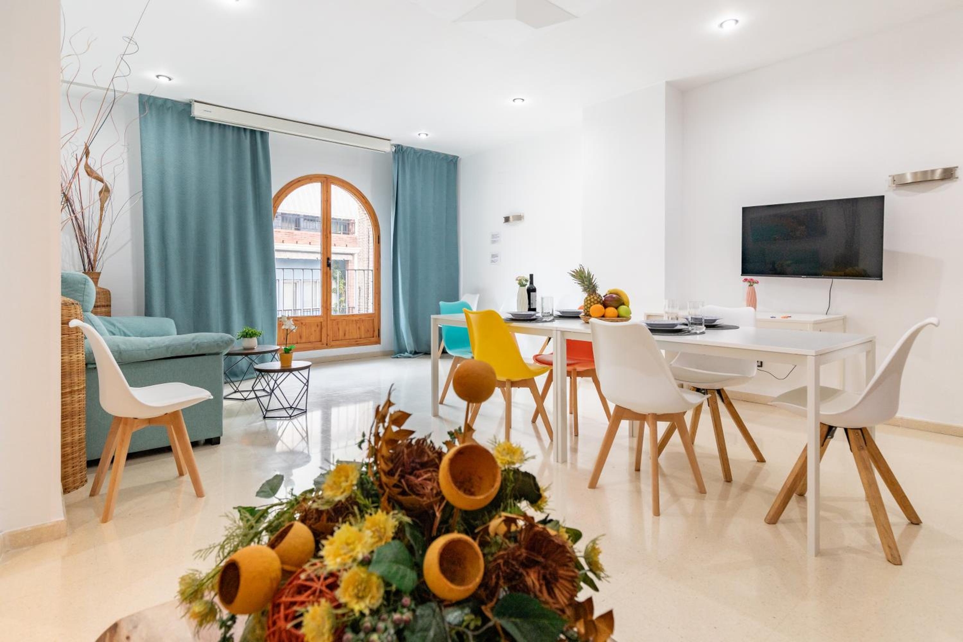 Grand Villa Valencia- large groups-8 min to Center by Metro, Valencia