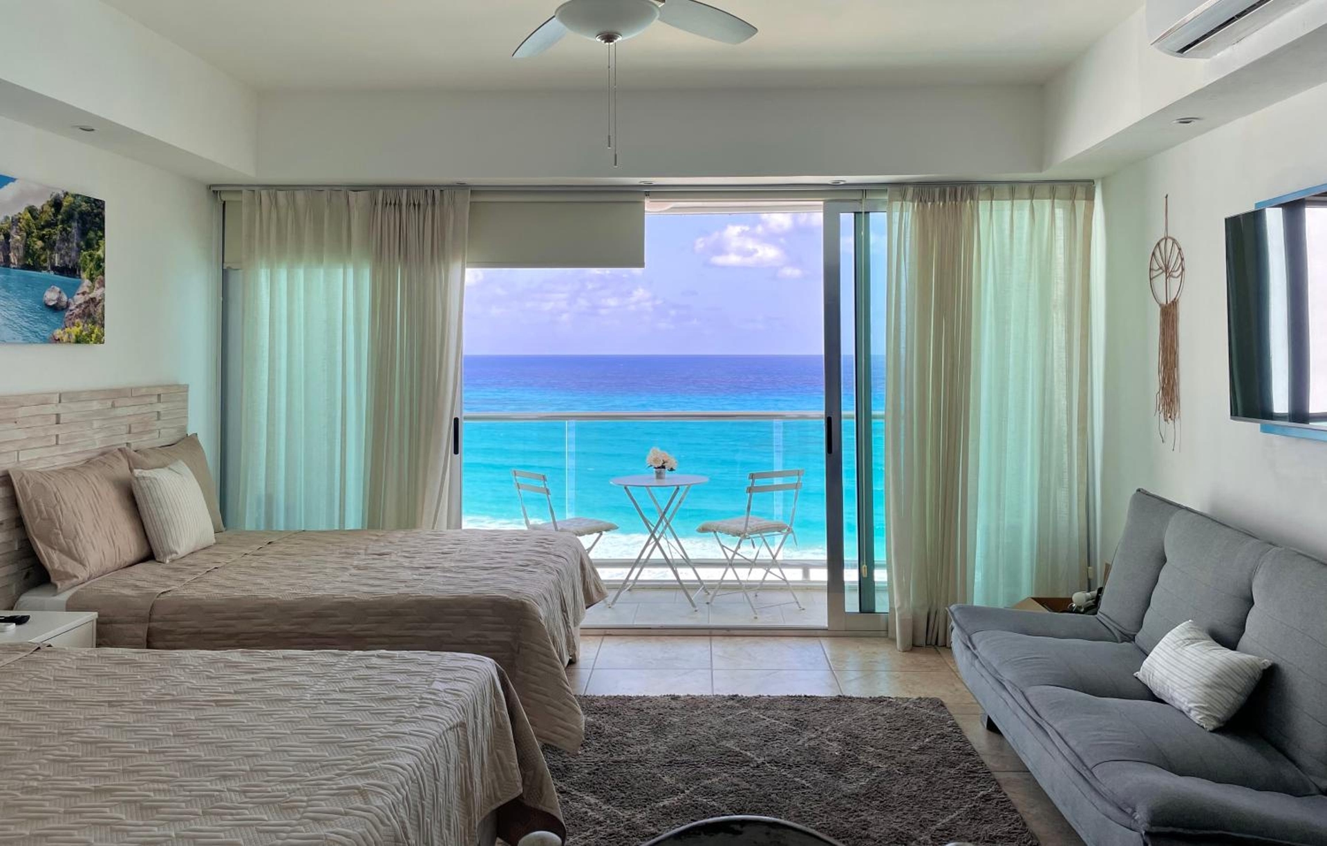 Foto de Beachfront Apartment by Andiani Travel