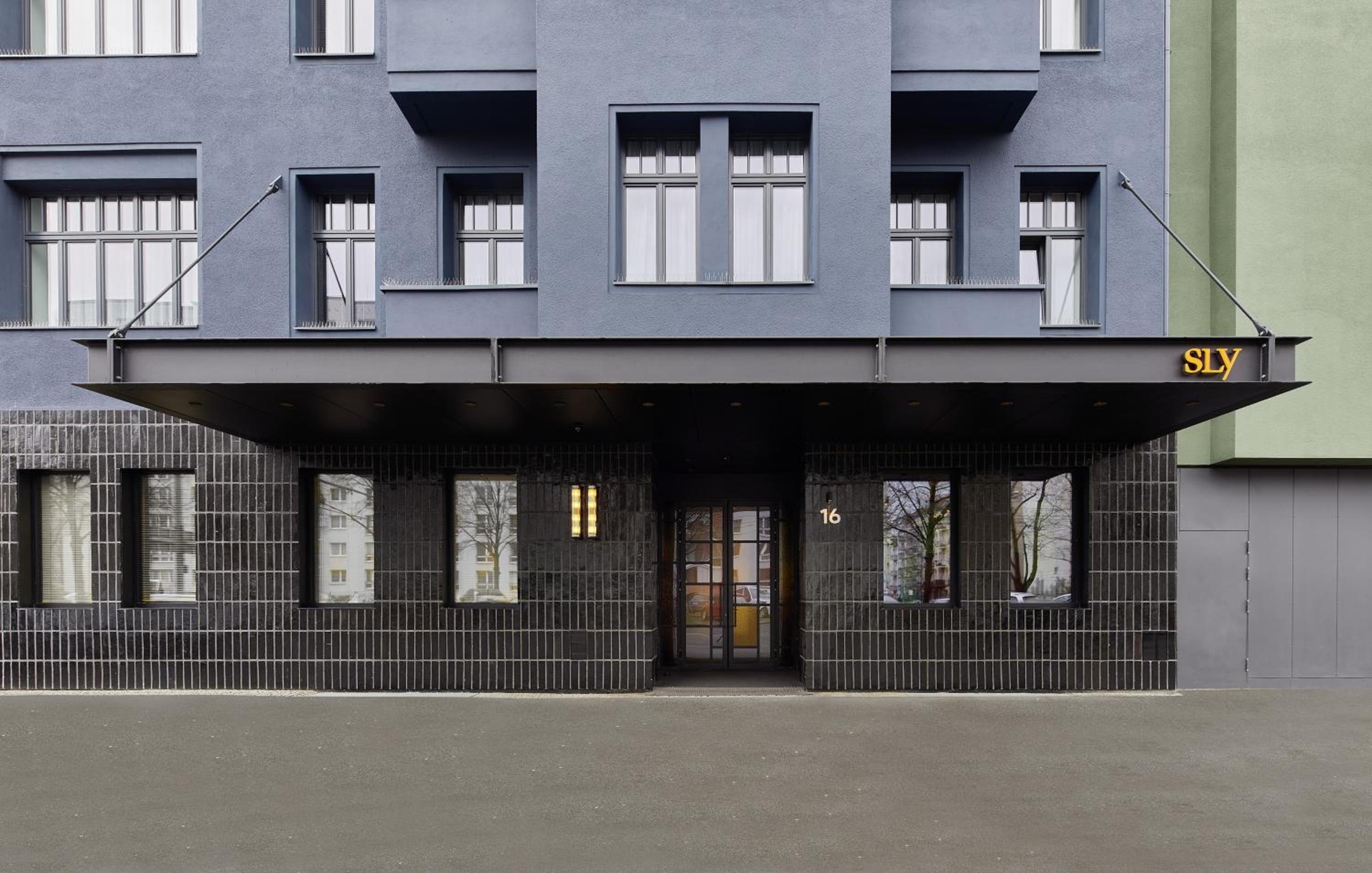 sly Berlin