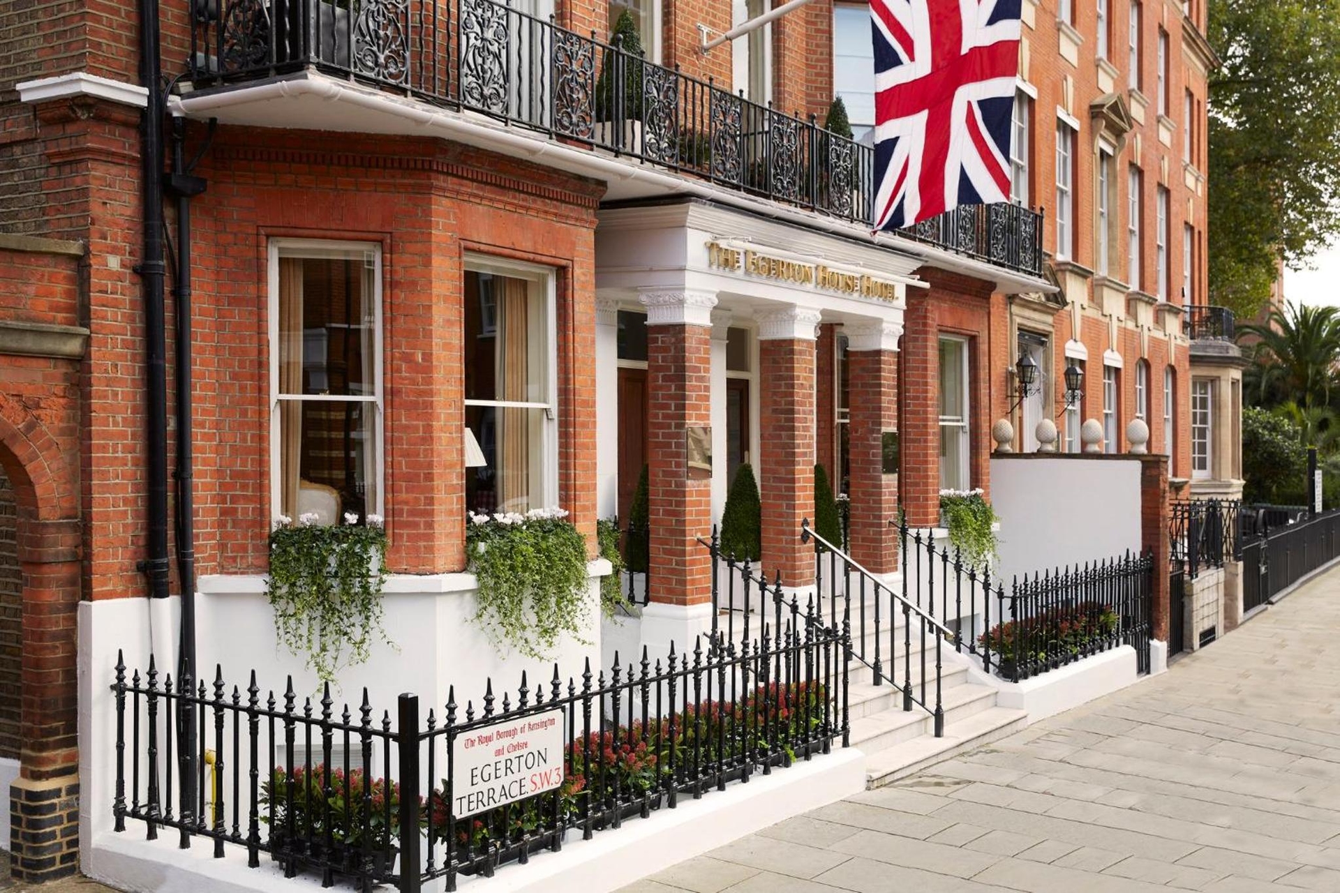 Egerton House, London