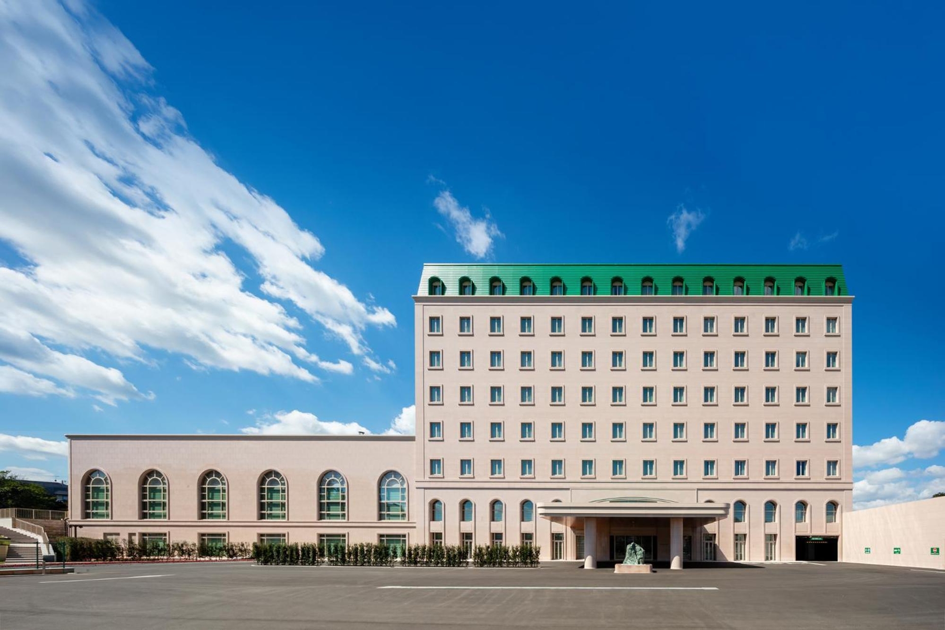 GrandEmpireHotel