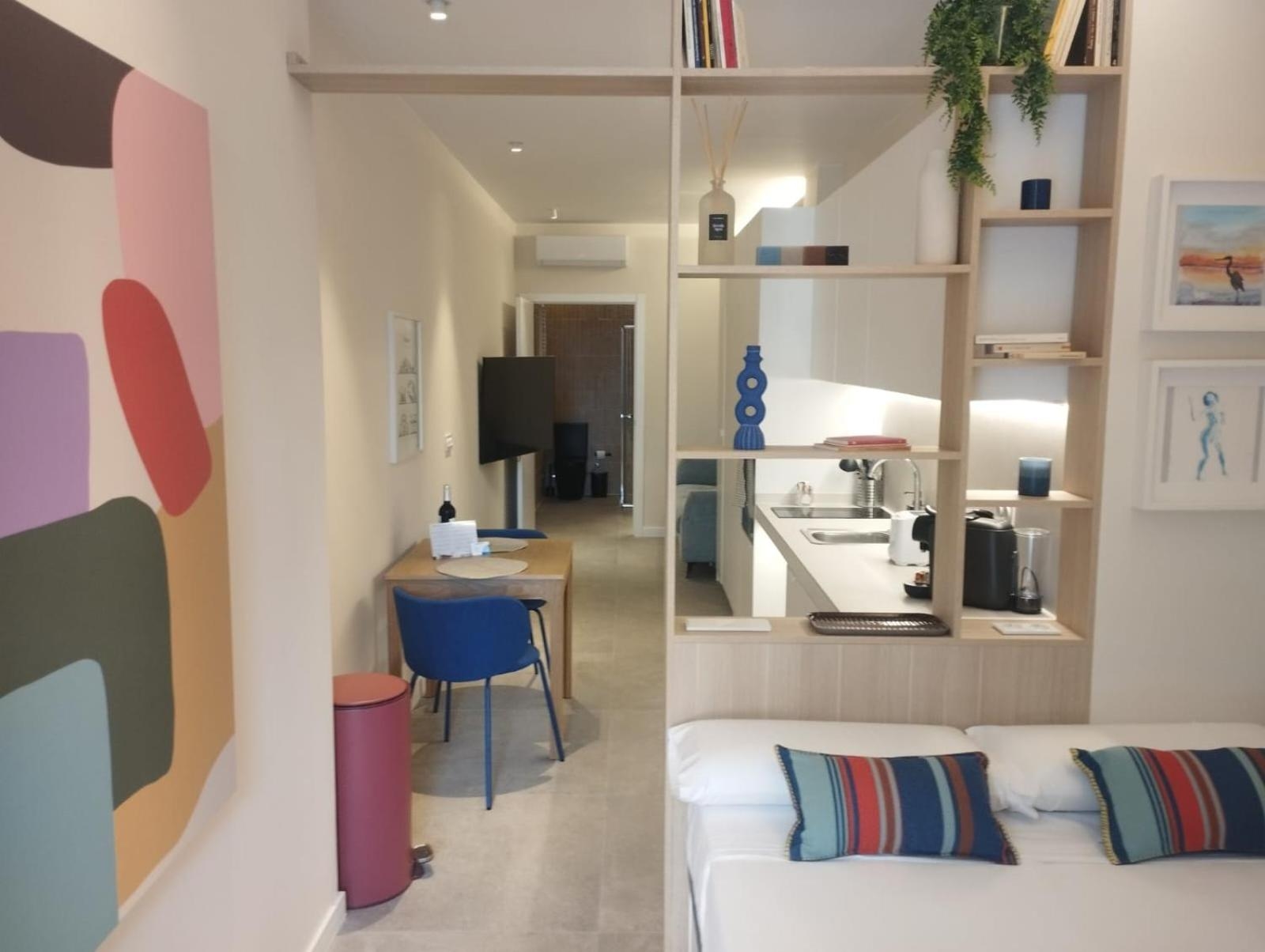 Osito Hub - Justo y Pastor, Valencia