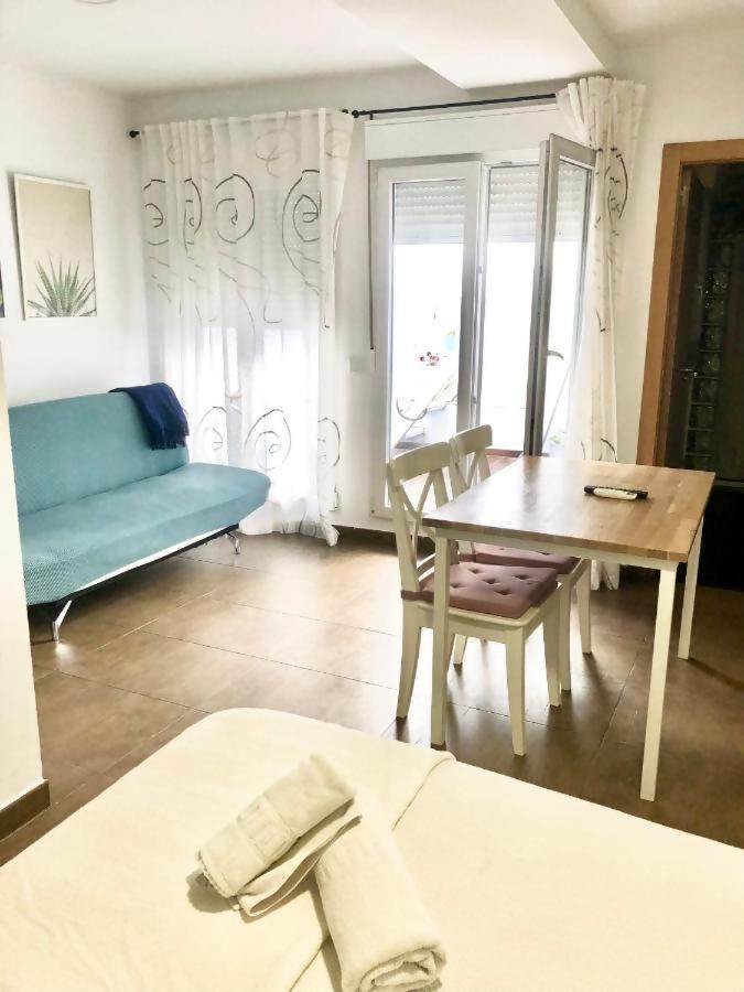 Estudios en la playa, Valencia