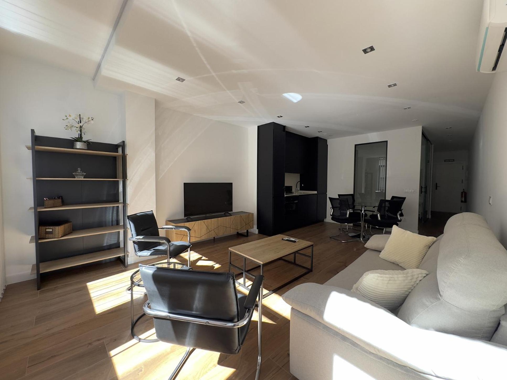 Apartamentos ALFISA Puerta del Sol, Madrid