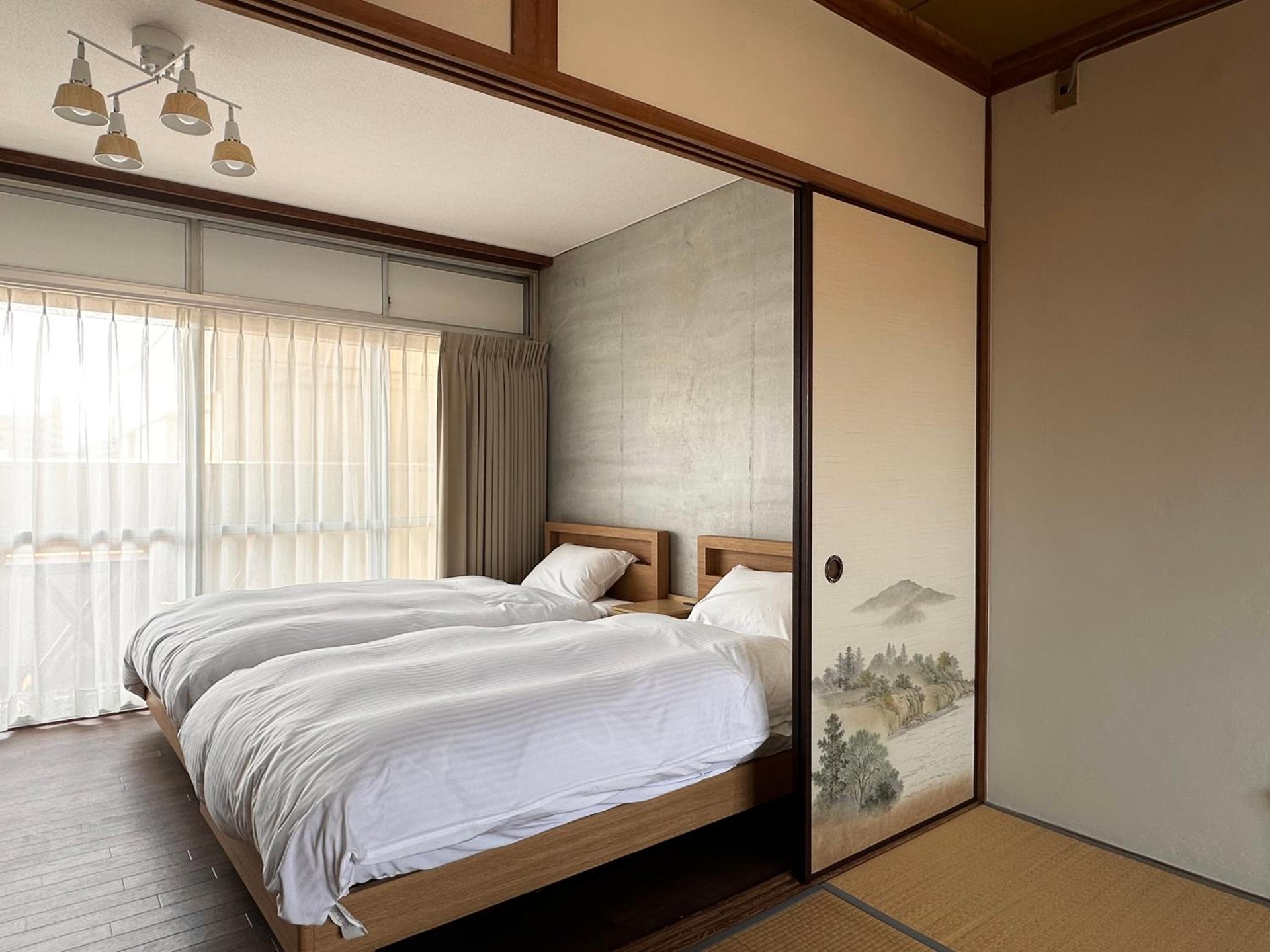 Foto de TRAVEL&BOOK HOTEL HULATONCABIN TAKAMATSU