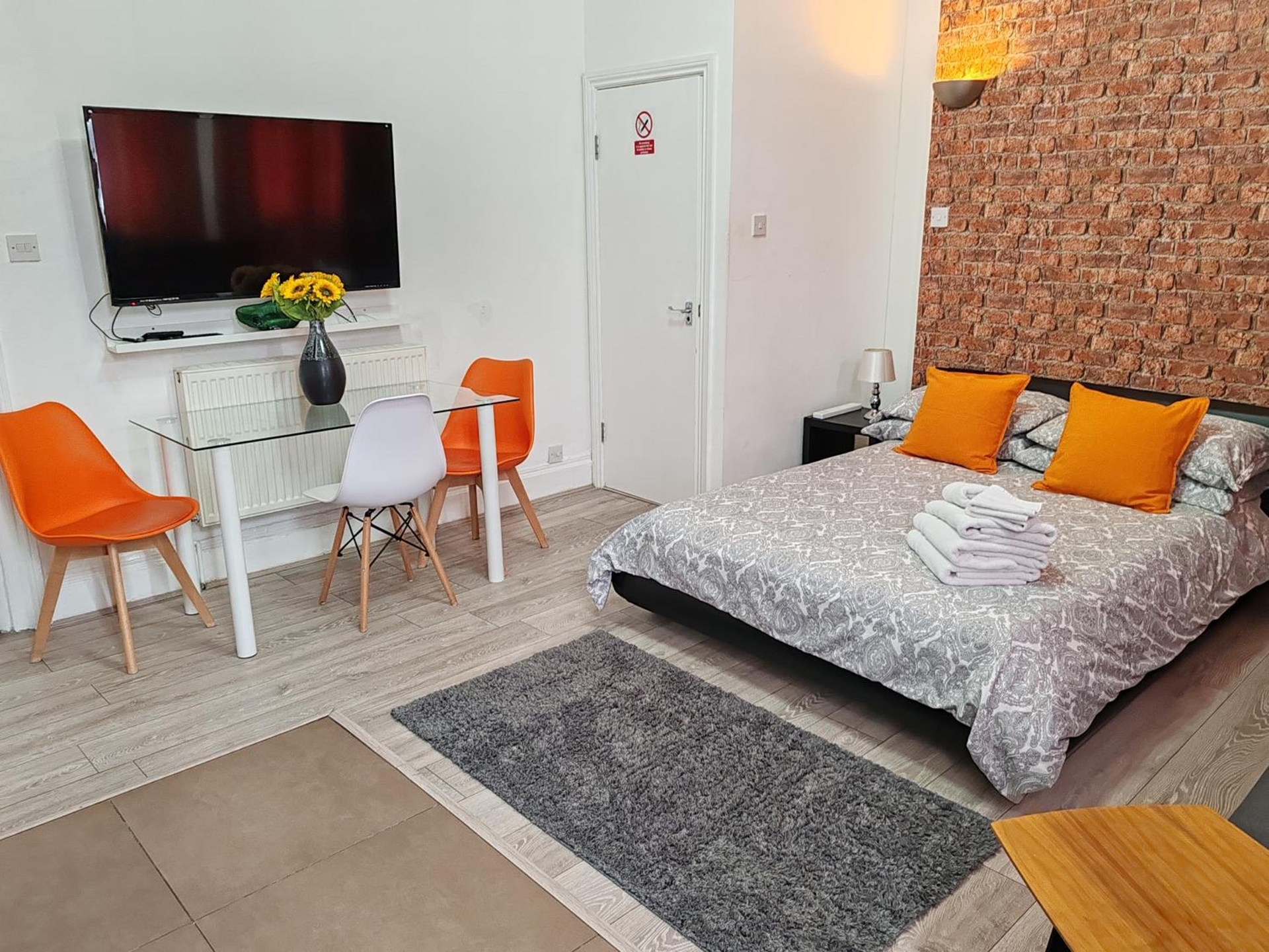 Kilburn High Road Studio apartments, London