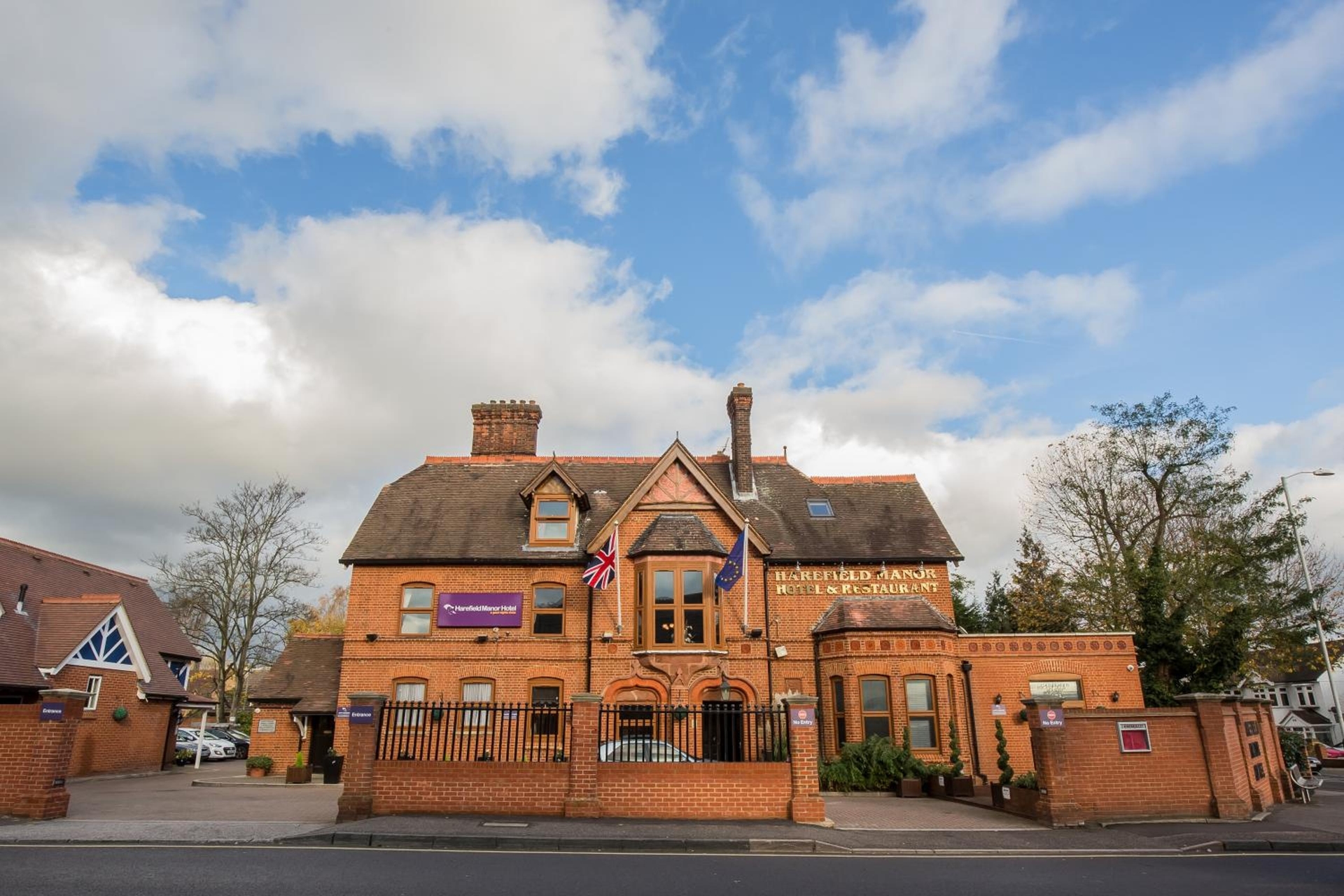 Harefield Manor Hotel, Romford