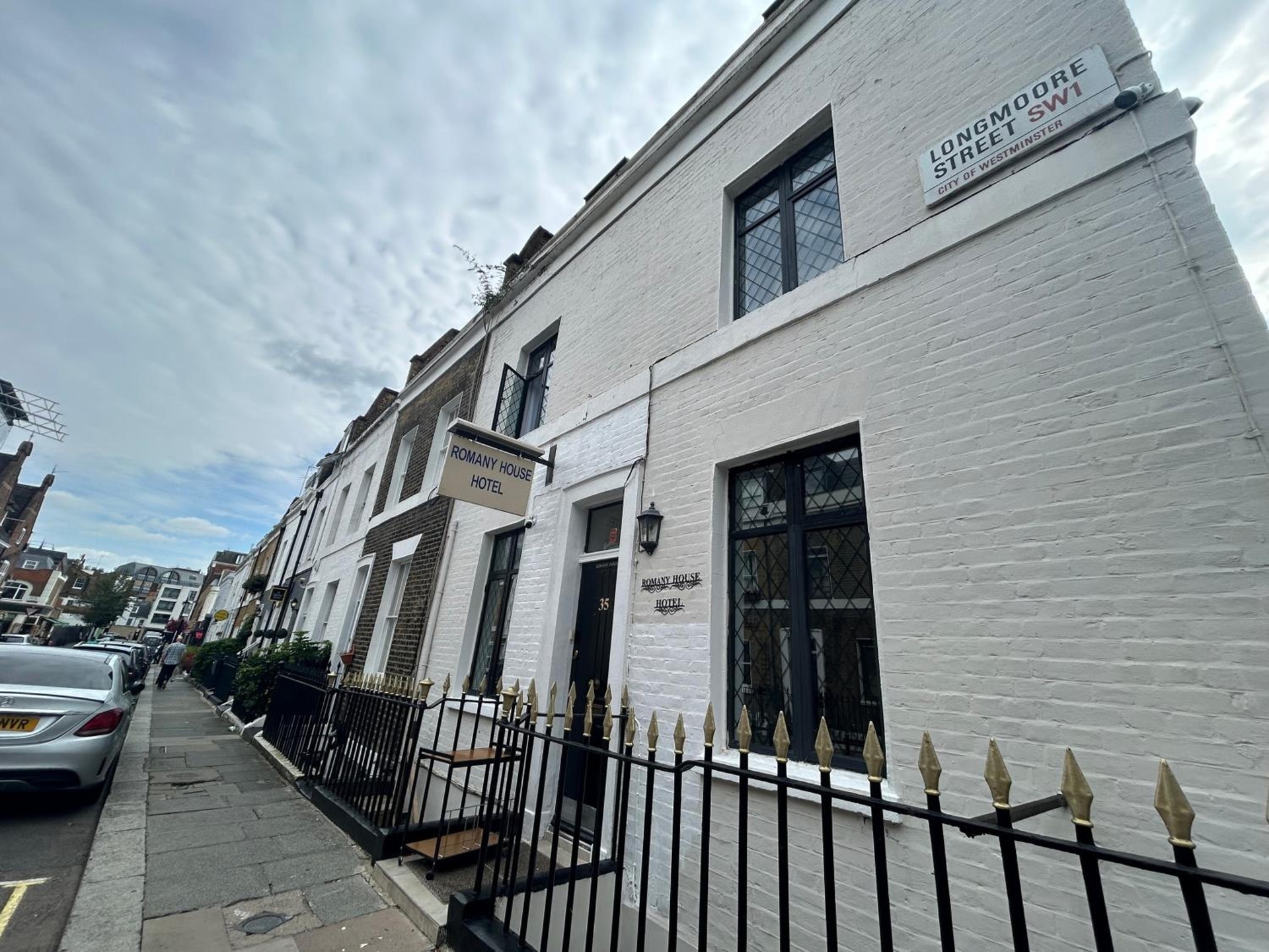 Romany House Hotel, London