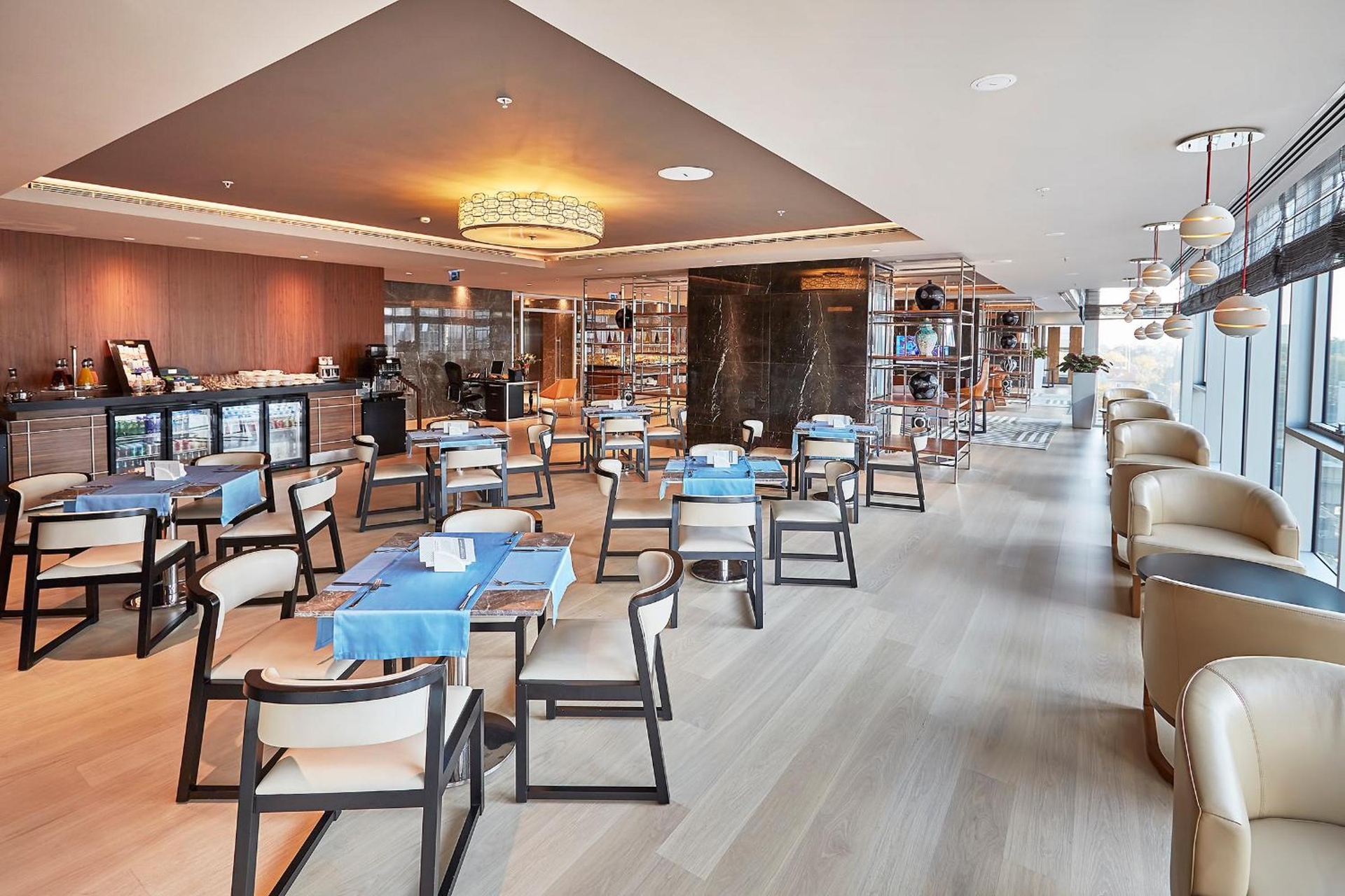 Foto de Wyndham Grand Istanbul Levent Hotel & Conference Center