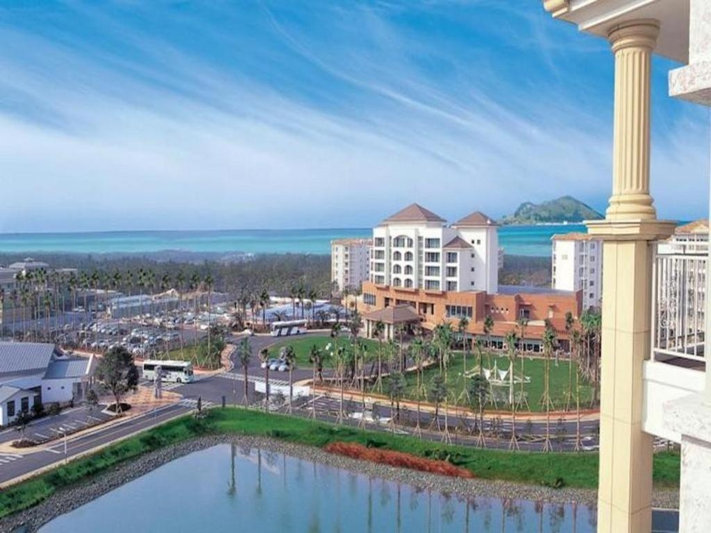 Jeju Raon Hotel & Resort
