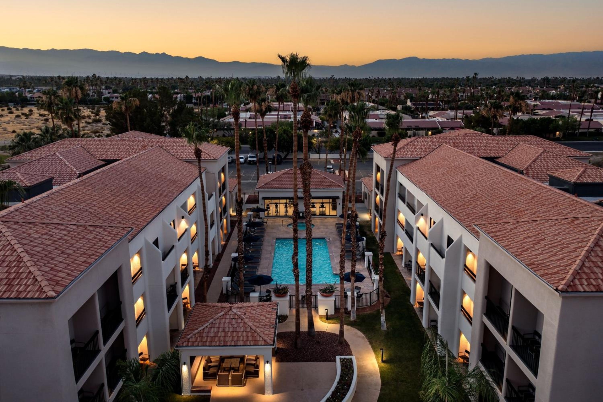 Courtyard by Marriott Palm Springs, Palm Springs