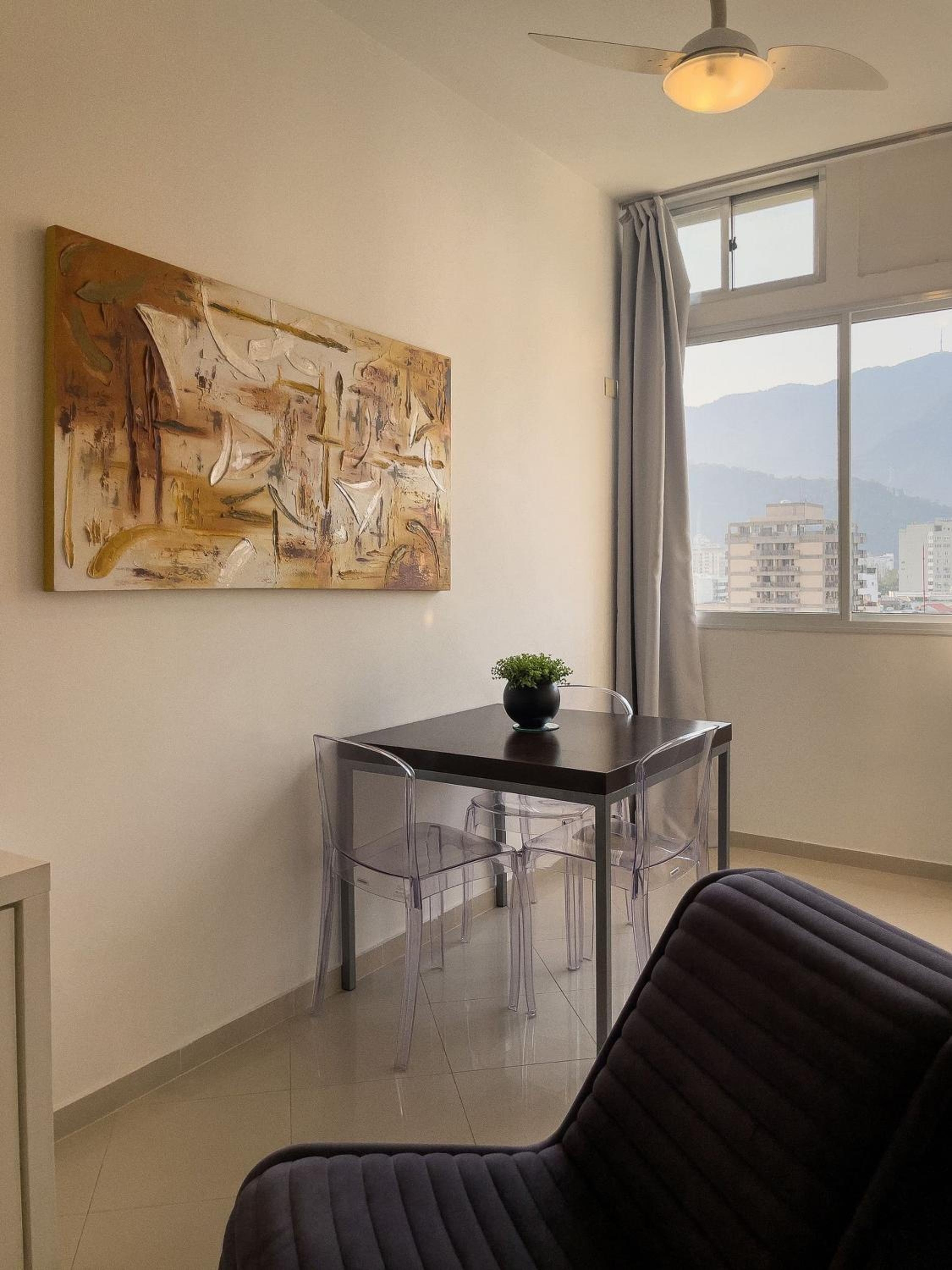 Foto de Two Leblon suites two blocks from the beach