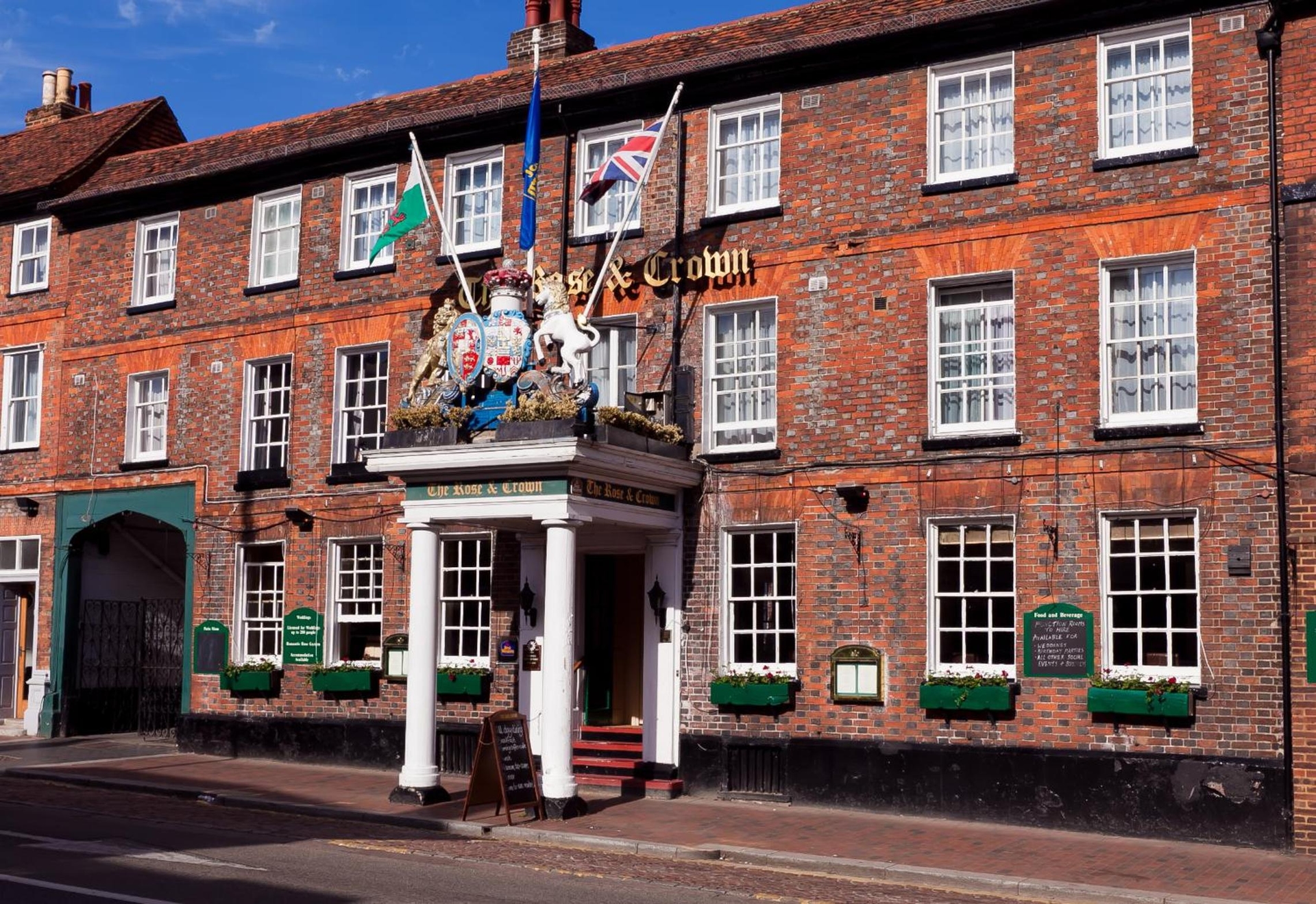 Uno Hotel Rose and Crown Tonbridge, Tonbridge