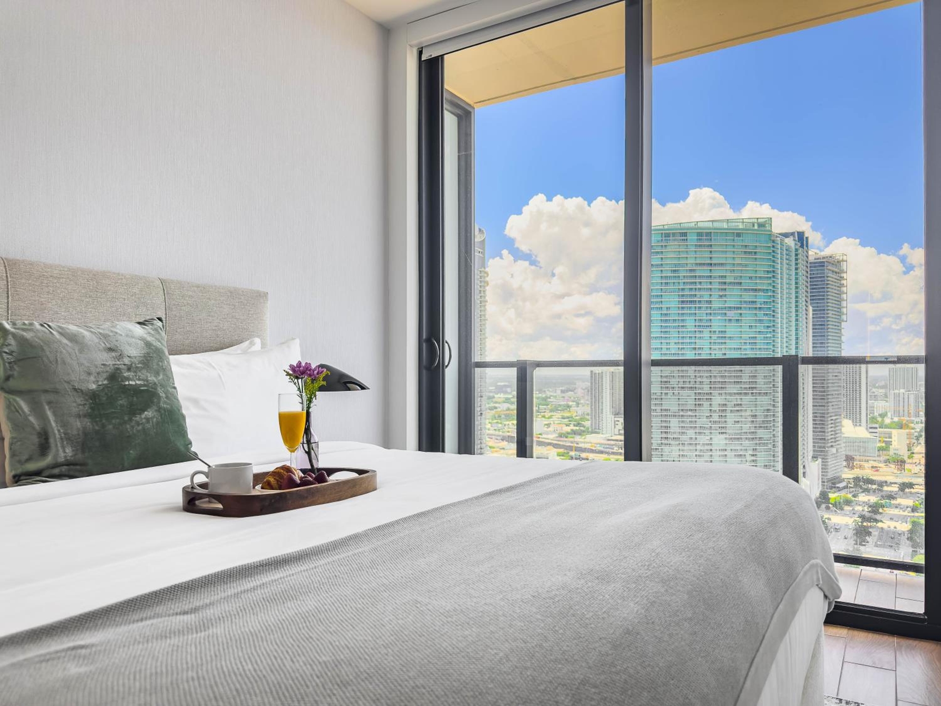 Foto de Downtown by Miami Vacation Rentals