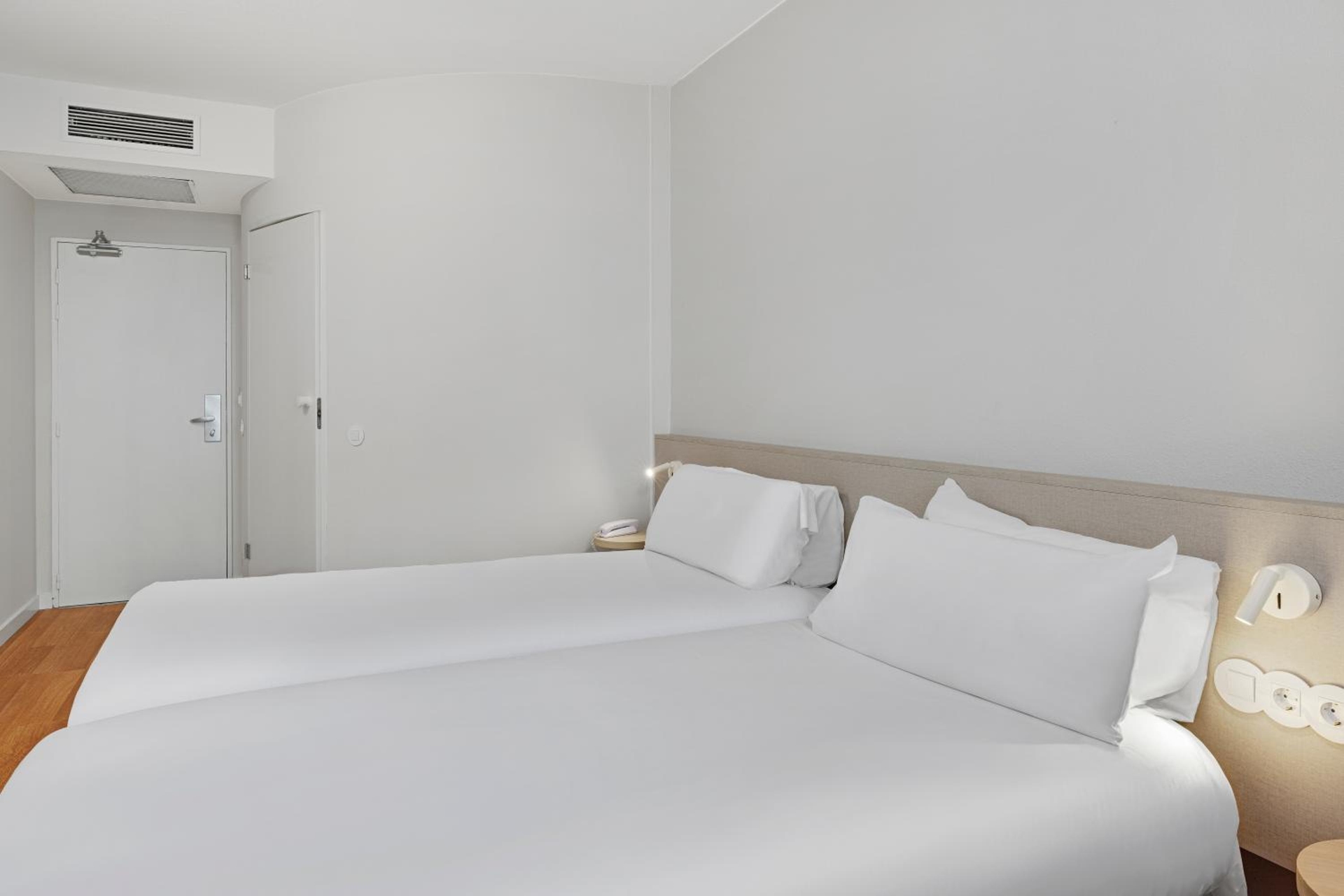 Foto de B&B HOTEL Zaragoza Centro