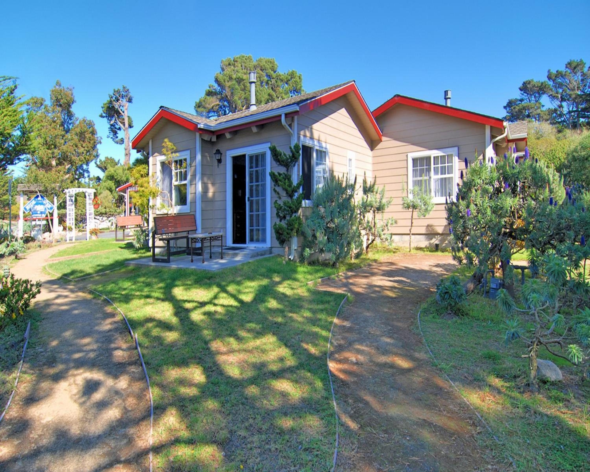 Bide-A-Wee Inn and Cottages, Pacific Grove