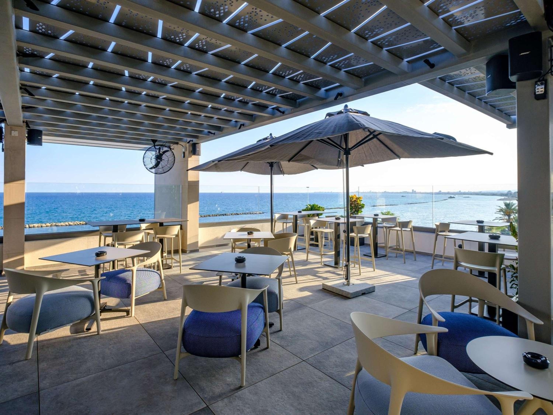 Foto de Mercure Larnaca Beach Resort