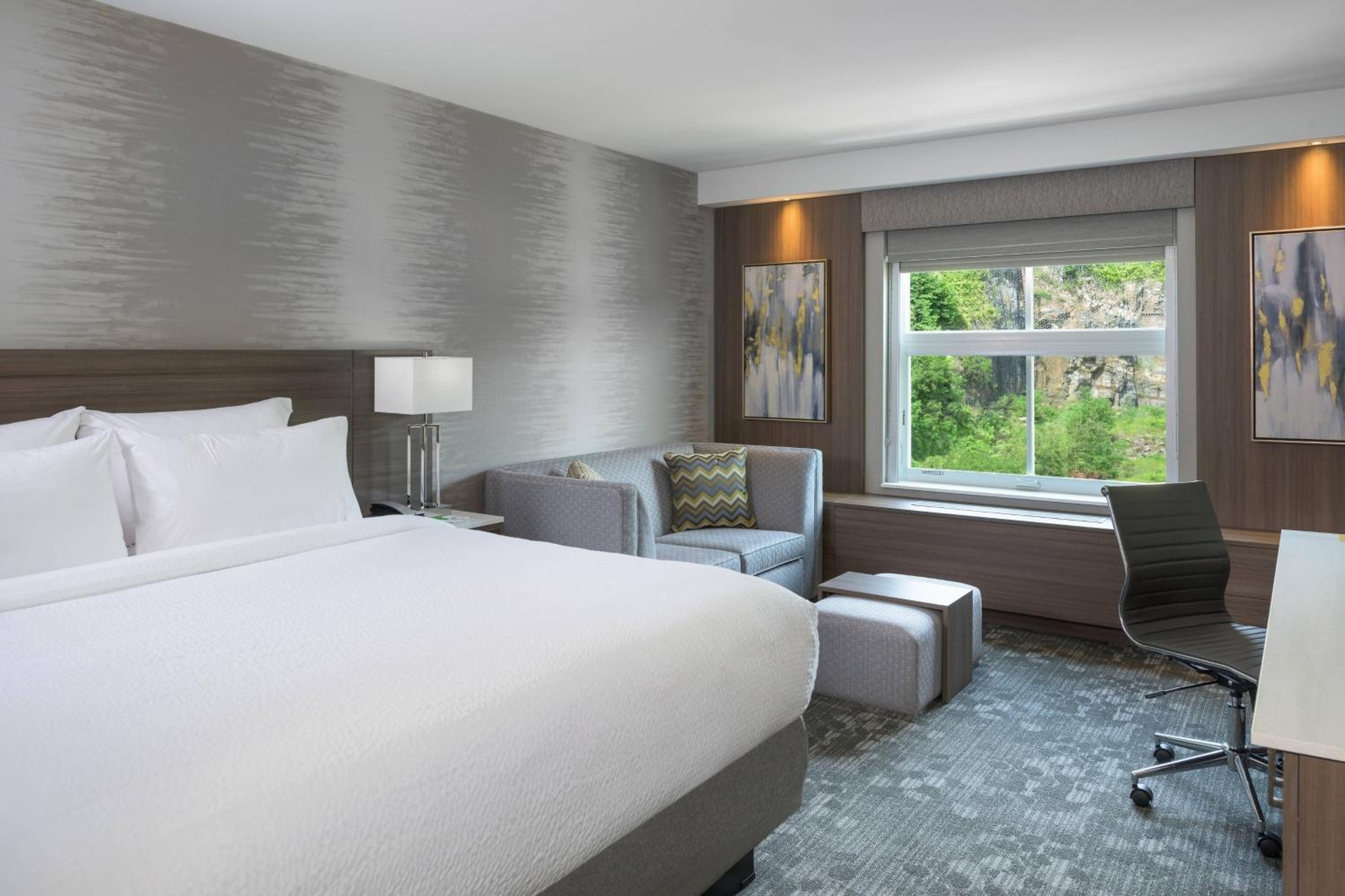 Foto de Courtyard by Marriott Edgewater NYC Area