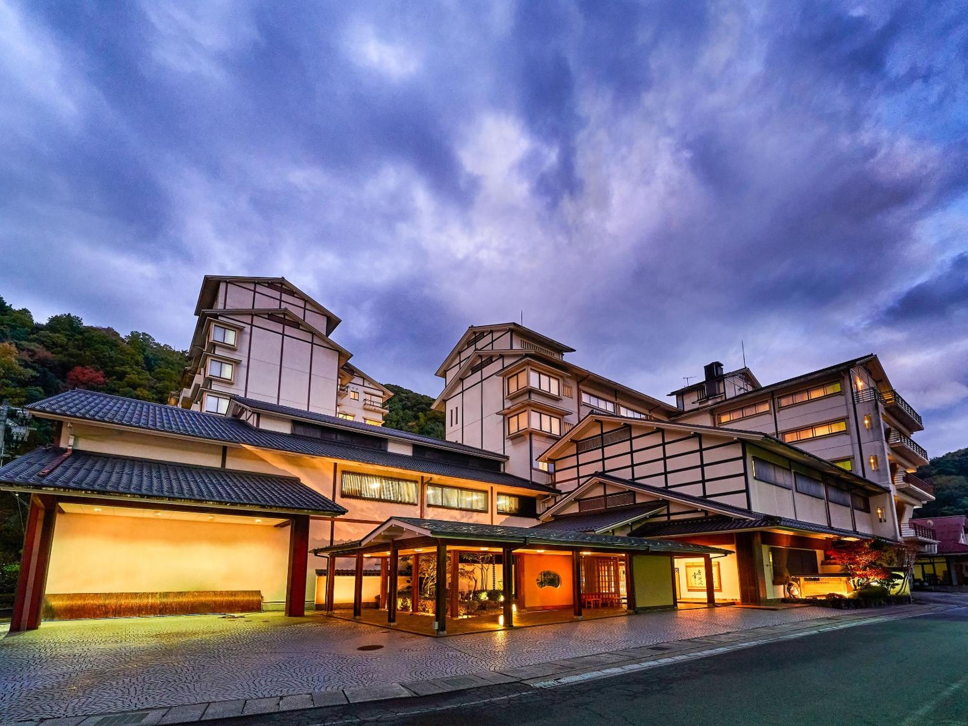 Ooedo Onsen Monogatari Premium Saiki Bekkan
