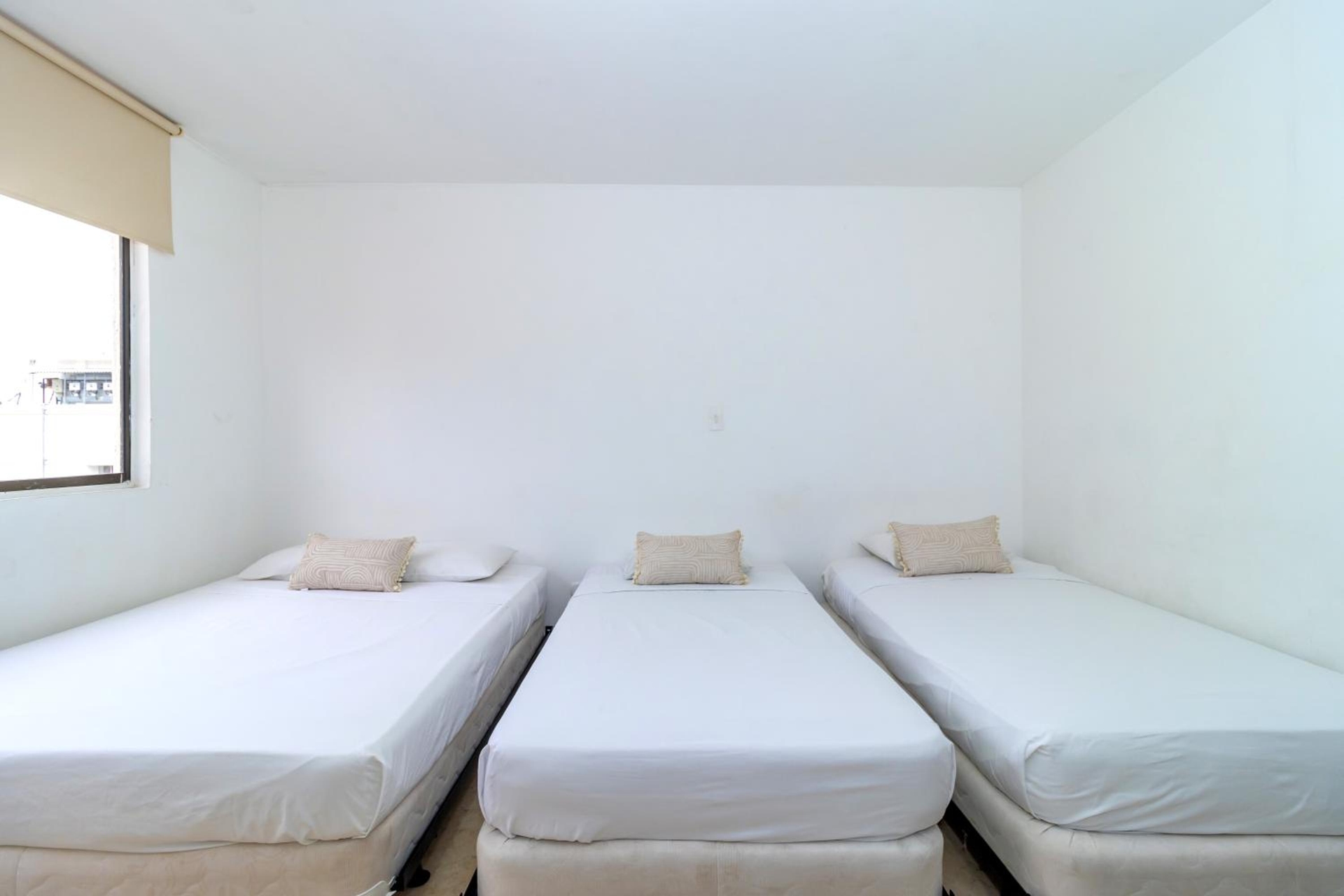 Foto de Hotel Axis Inn By GEH Suites