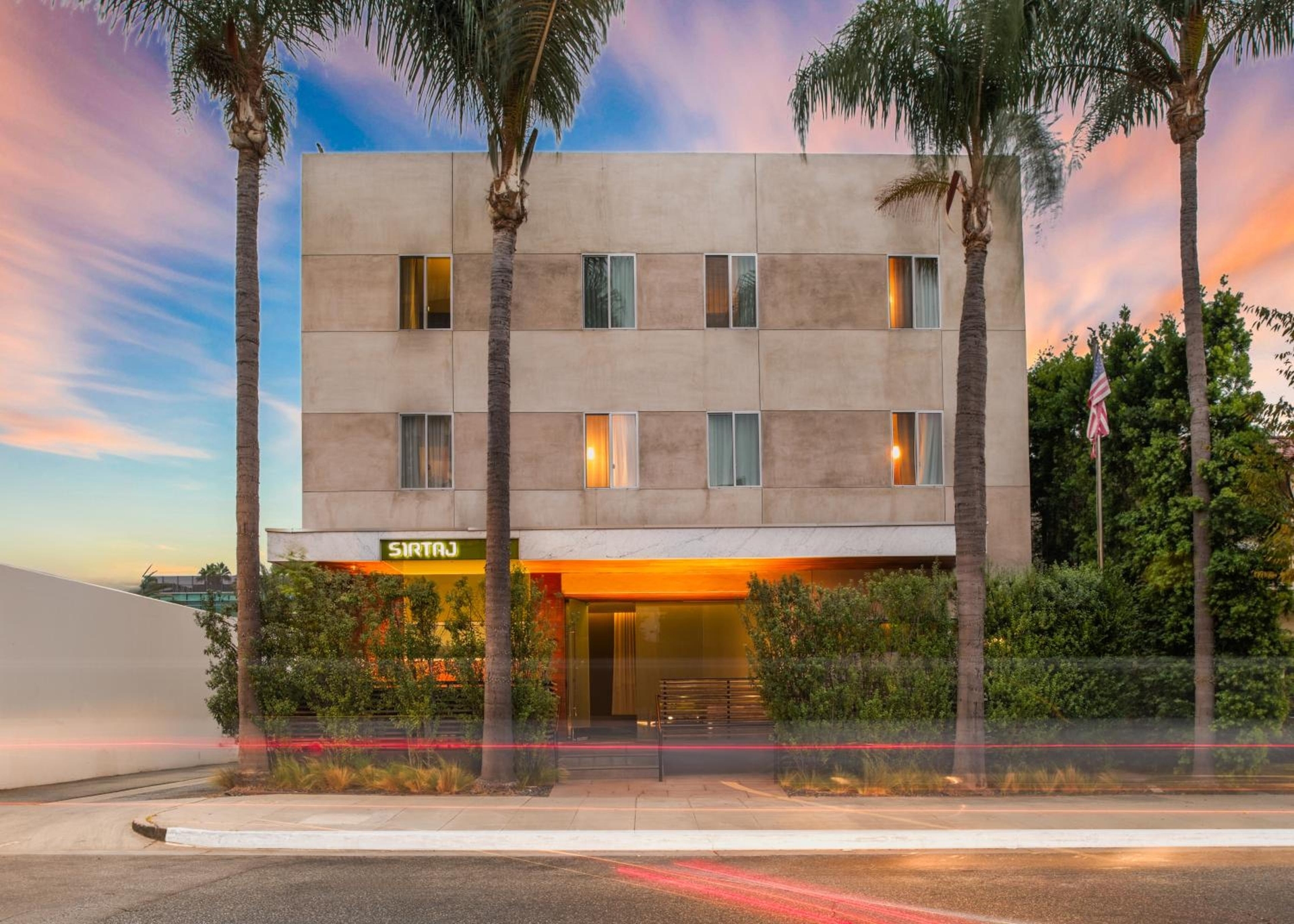 SIRTAJ – Beverly Hills, Beverly Hills