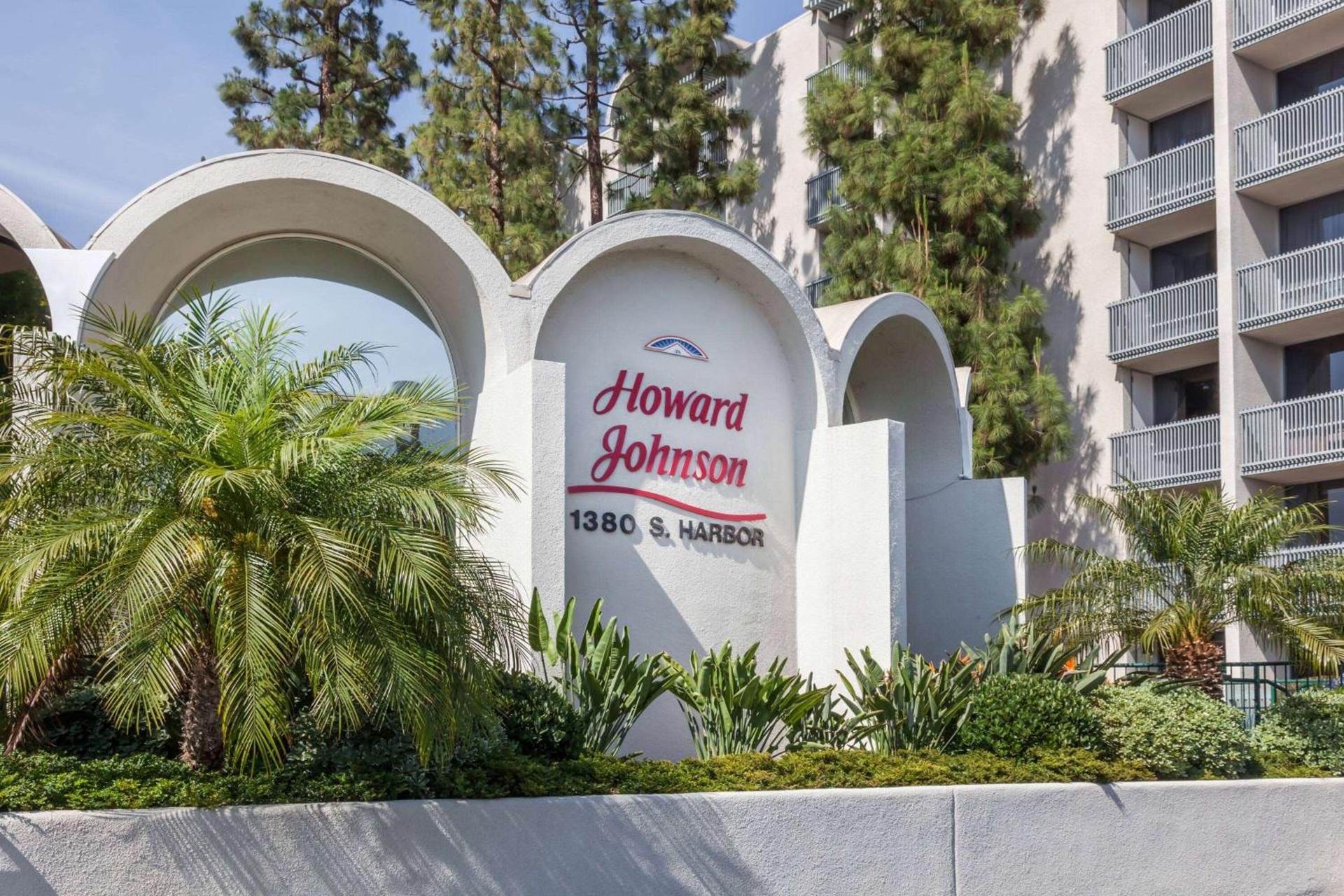 Howard Johnson by Wyndham Anaheim Hotel and Water Playground, Anaheim
