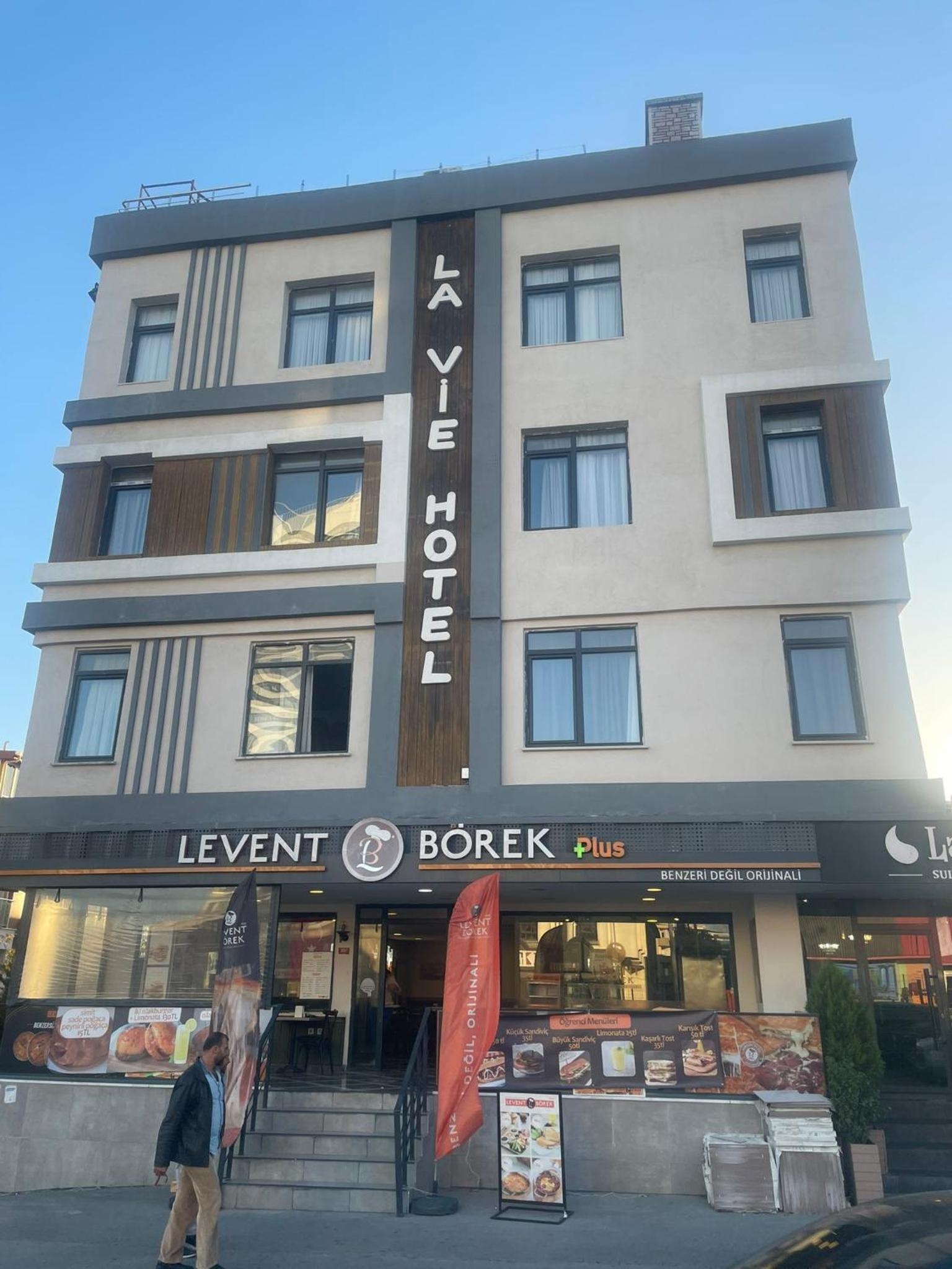 La Vie Suite Hotel