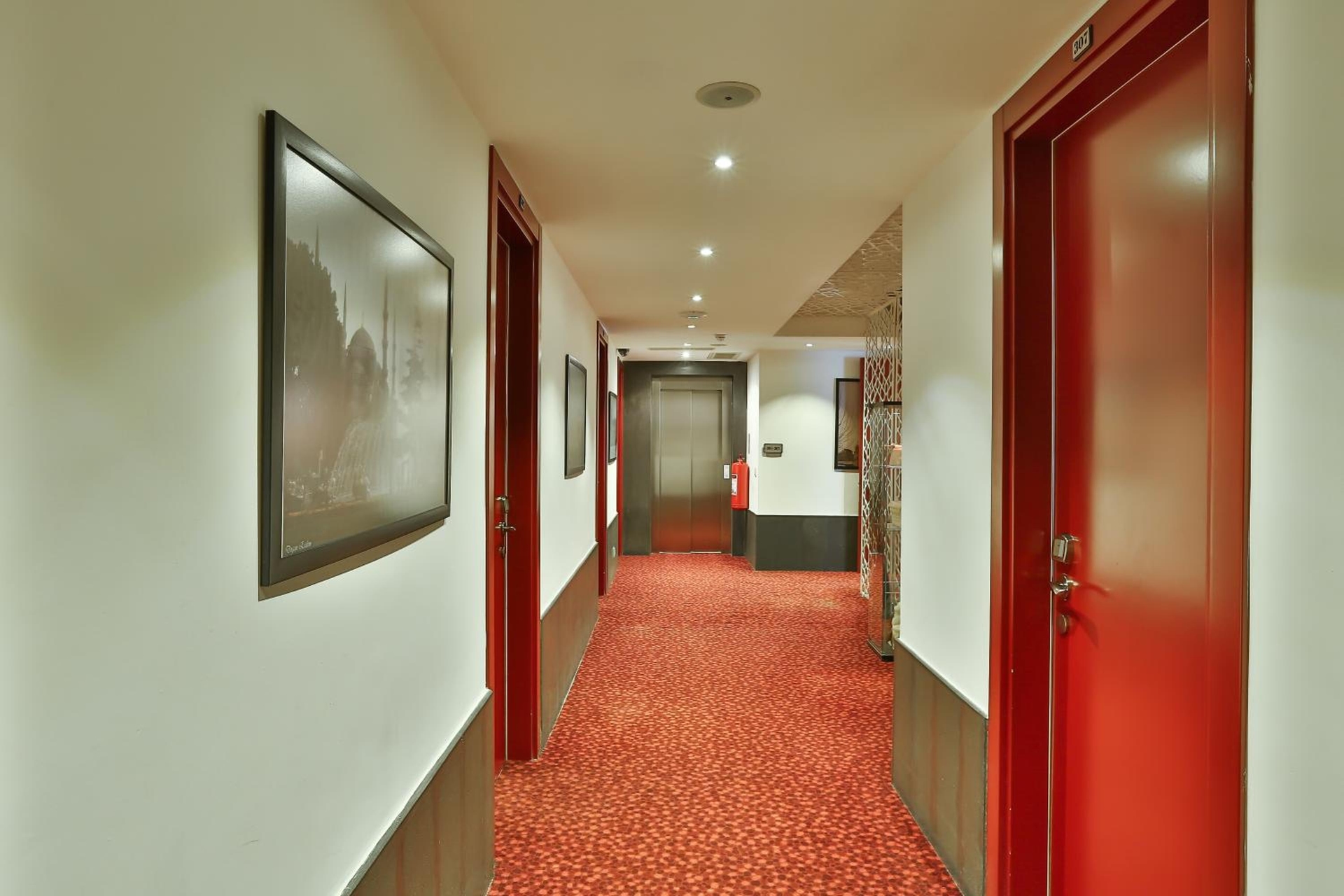 Senatus Hotel - Special Class