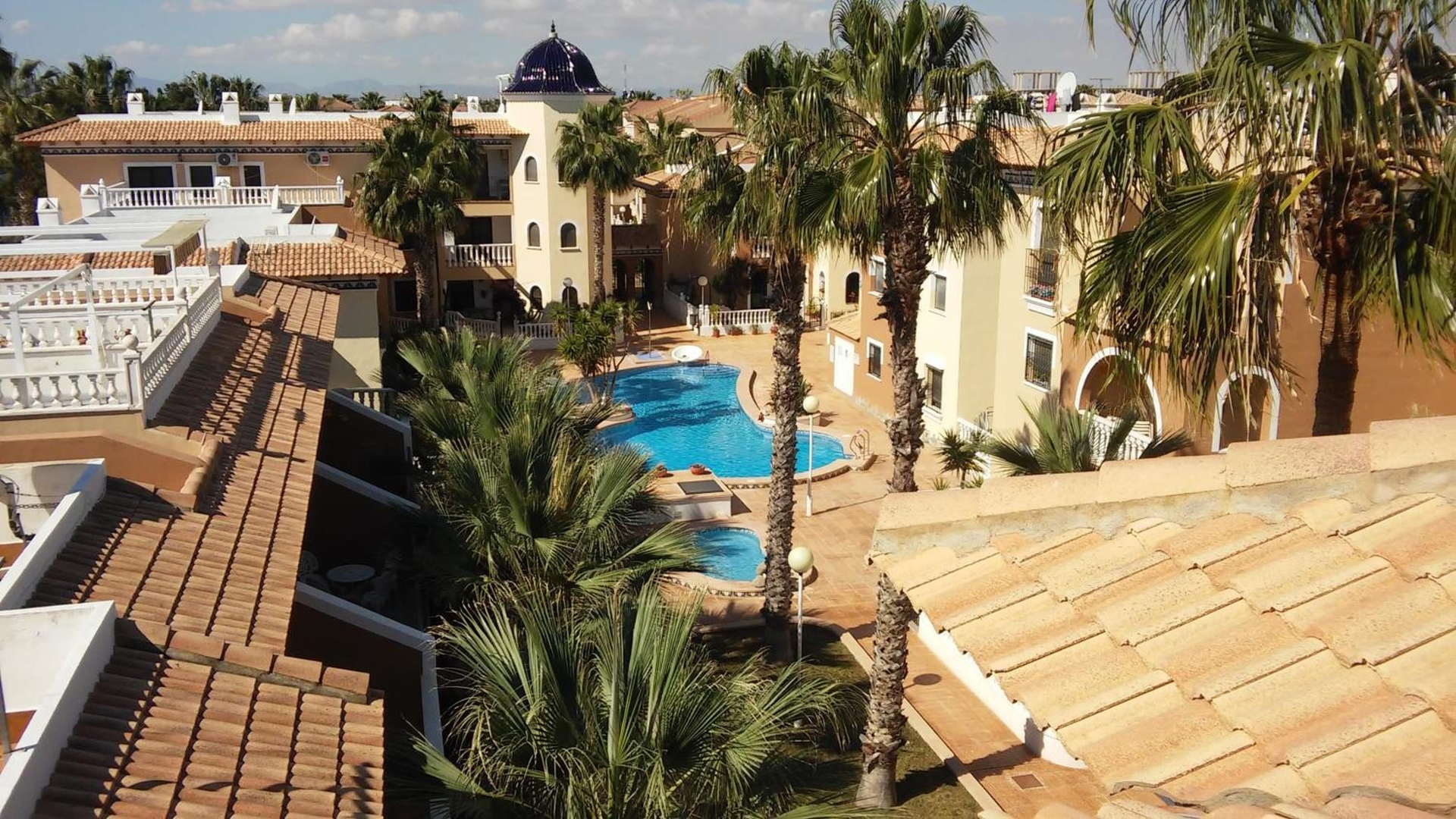 L.A. Apartment, Los Alcázares