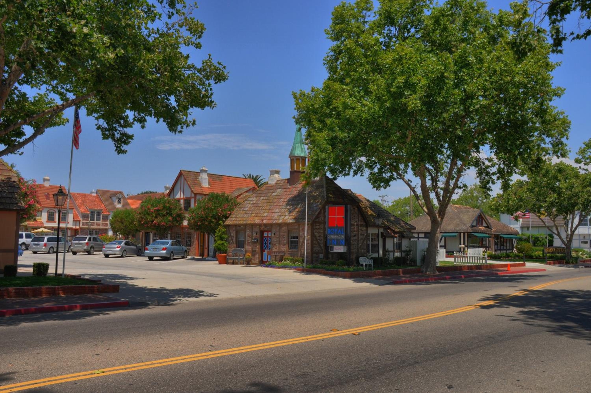 Royal Copenhagen Inn, Solvang
