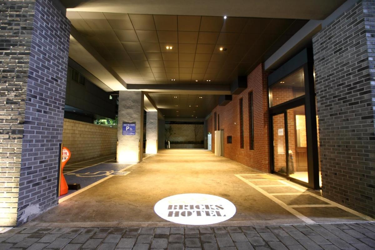 Foto de Bricks Hotel