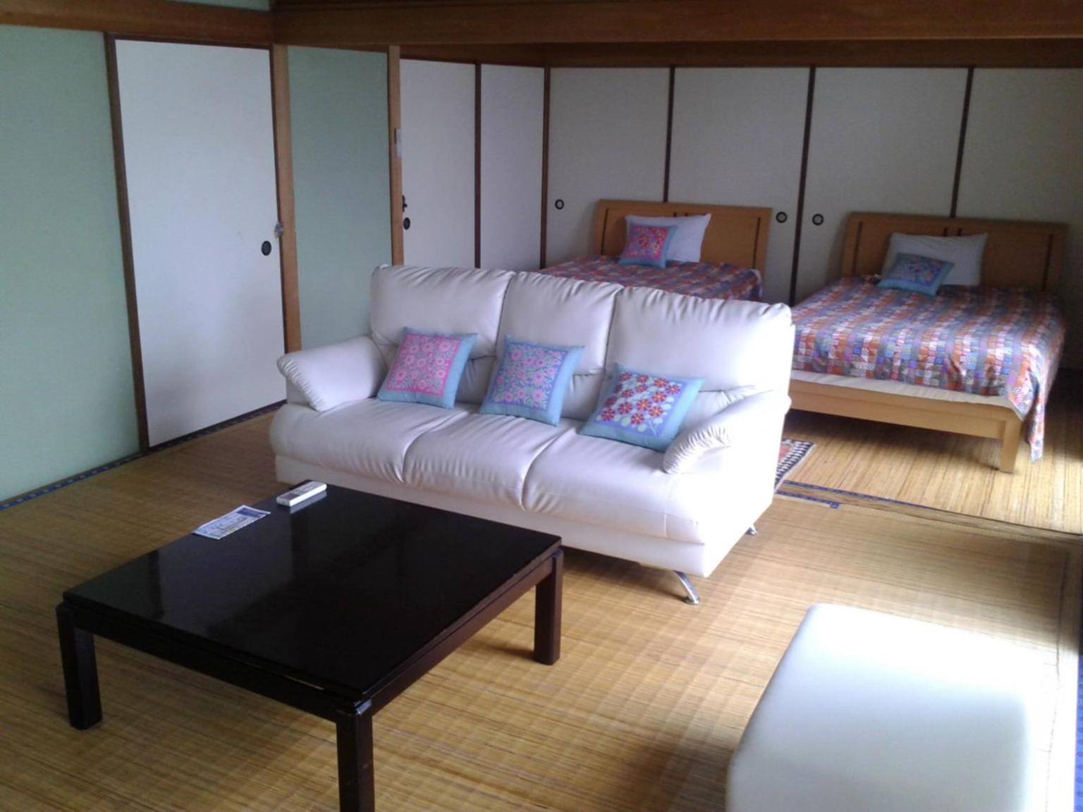 Foto de Hitoyoshi Morinohall Ladies in - Female Only