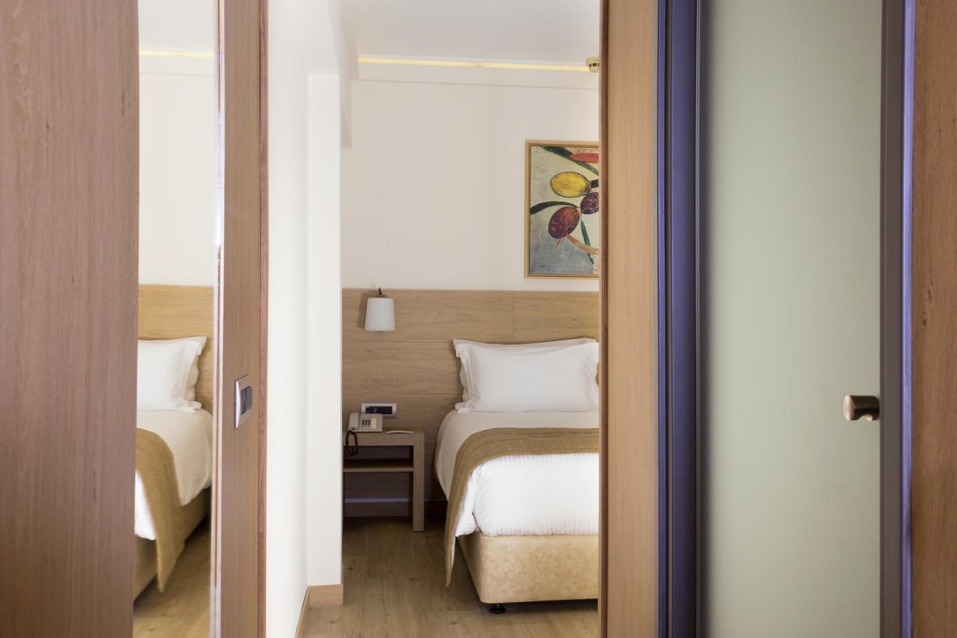 Foto de Golden Age Athens Hotel