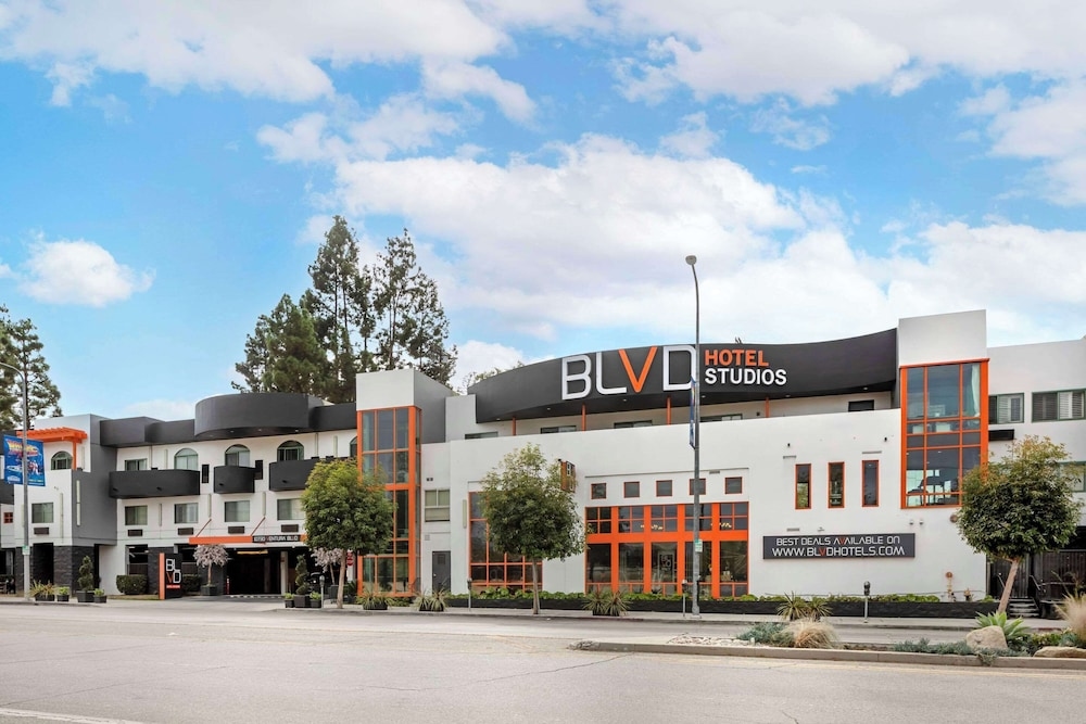 BLVD Hotel and Studios Universal-Hollywood, an Ascend Collection Hotel, Studio City