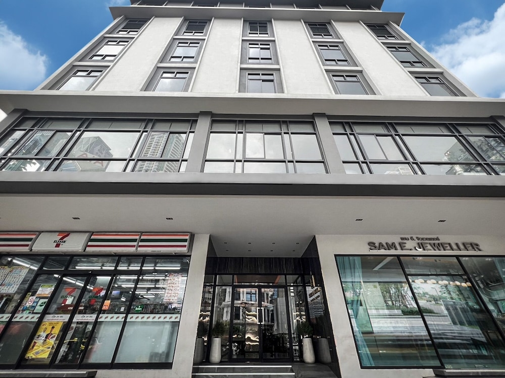 SAM E Hotel Bangkok Sathorn
