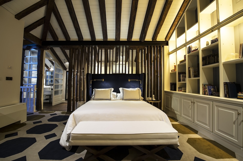 Only YOU Boutique Hotel