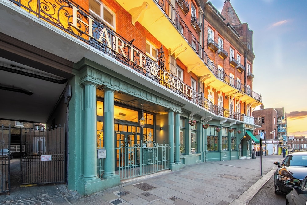 Harte and Garter, Windsor
