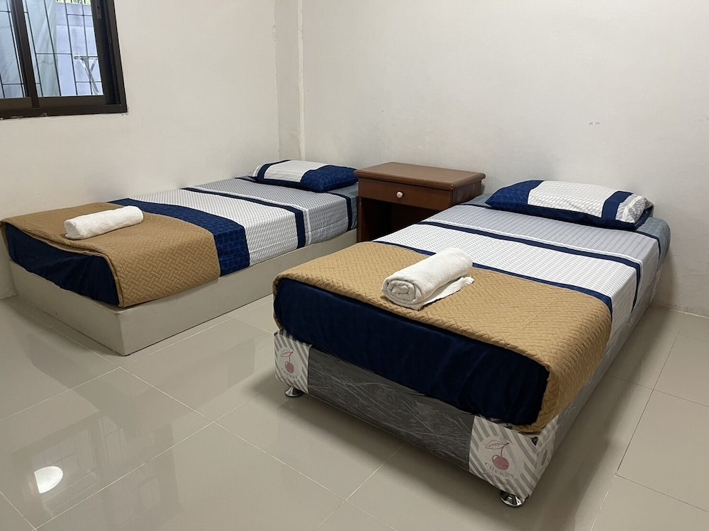 Foto de OYO 75577 Palace Hostel