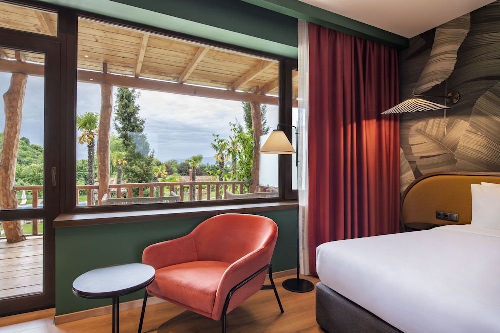 Foto de Lopota Lake Resort & Spa