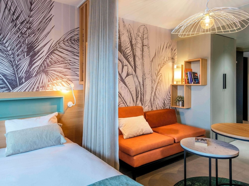 Aparthotel Adagio London City East, London