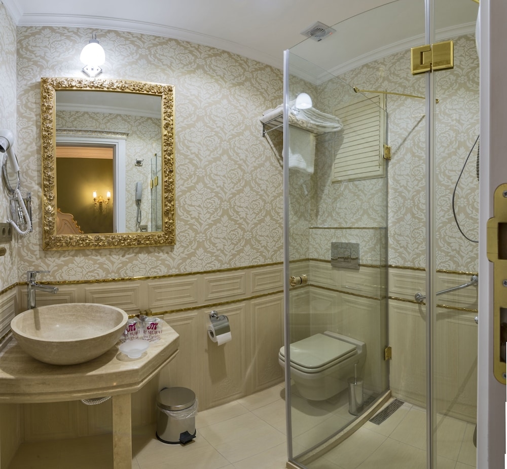 Foto de By Murat Crown Hotel