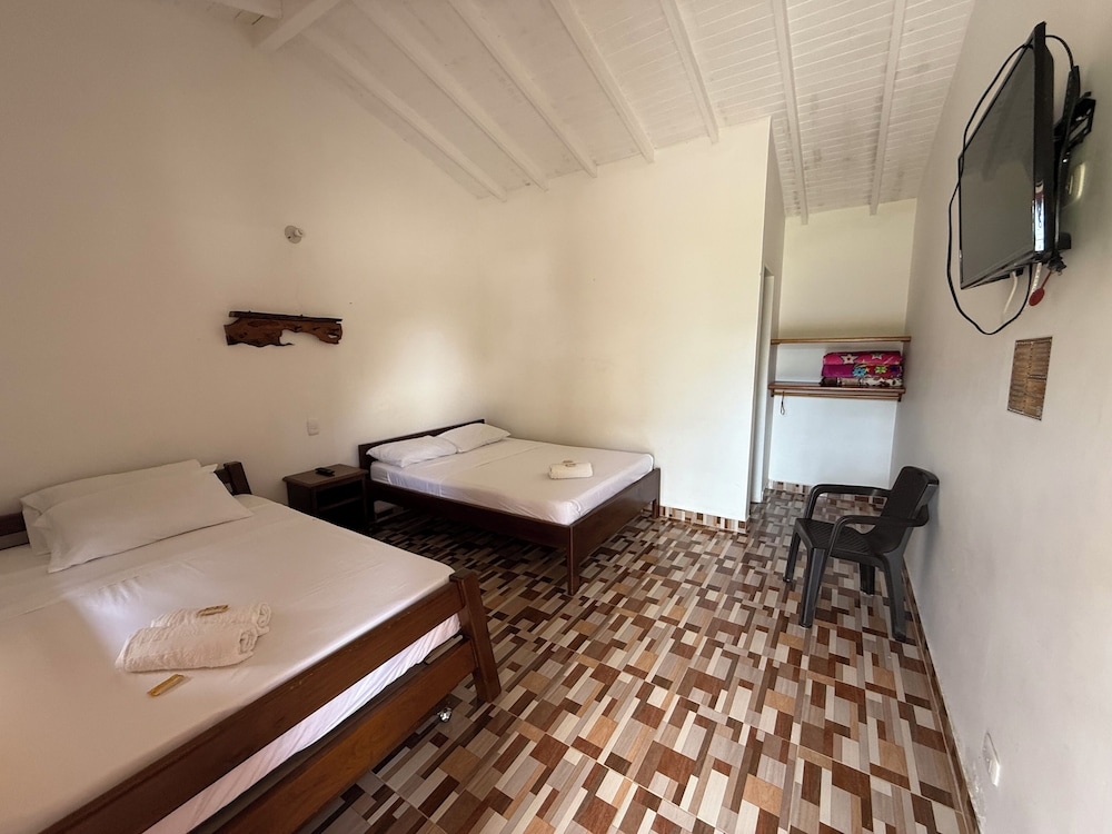 Hosteria El Paraiso, Jardín