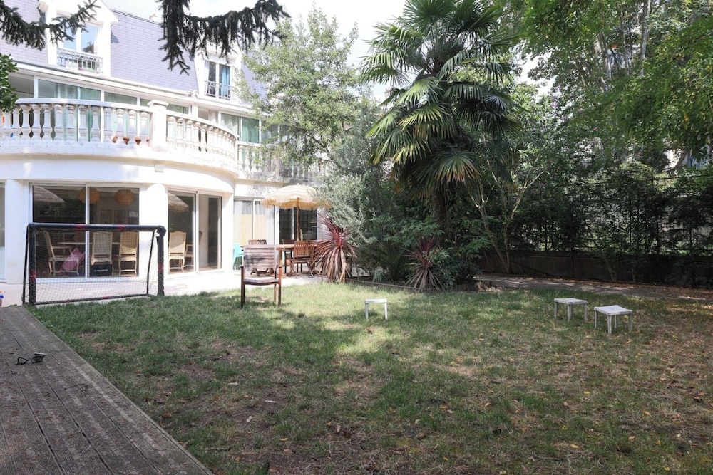 Foto de Exceptional apt With Garden - 3br/6p - Vincennes