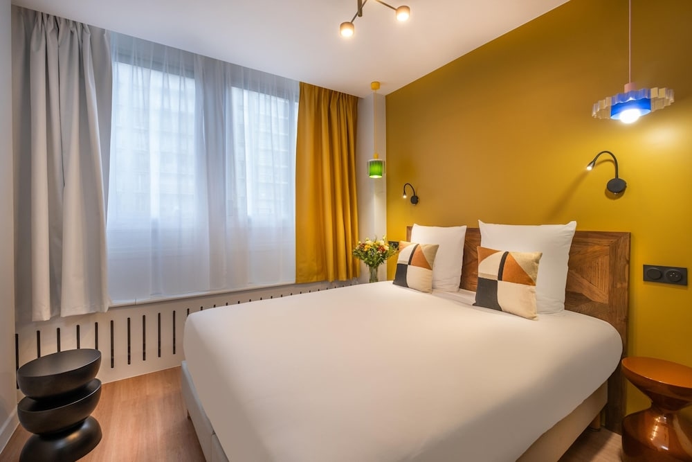 Montmartre Paris Suite, Paris