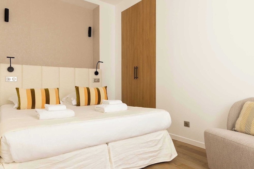 Foto de Modern Apartment 2br/6p - Val-de-grace