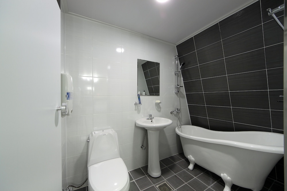 Foto de Ekonomy Hotel Incheon
